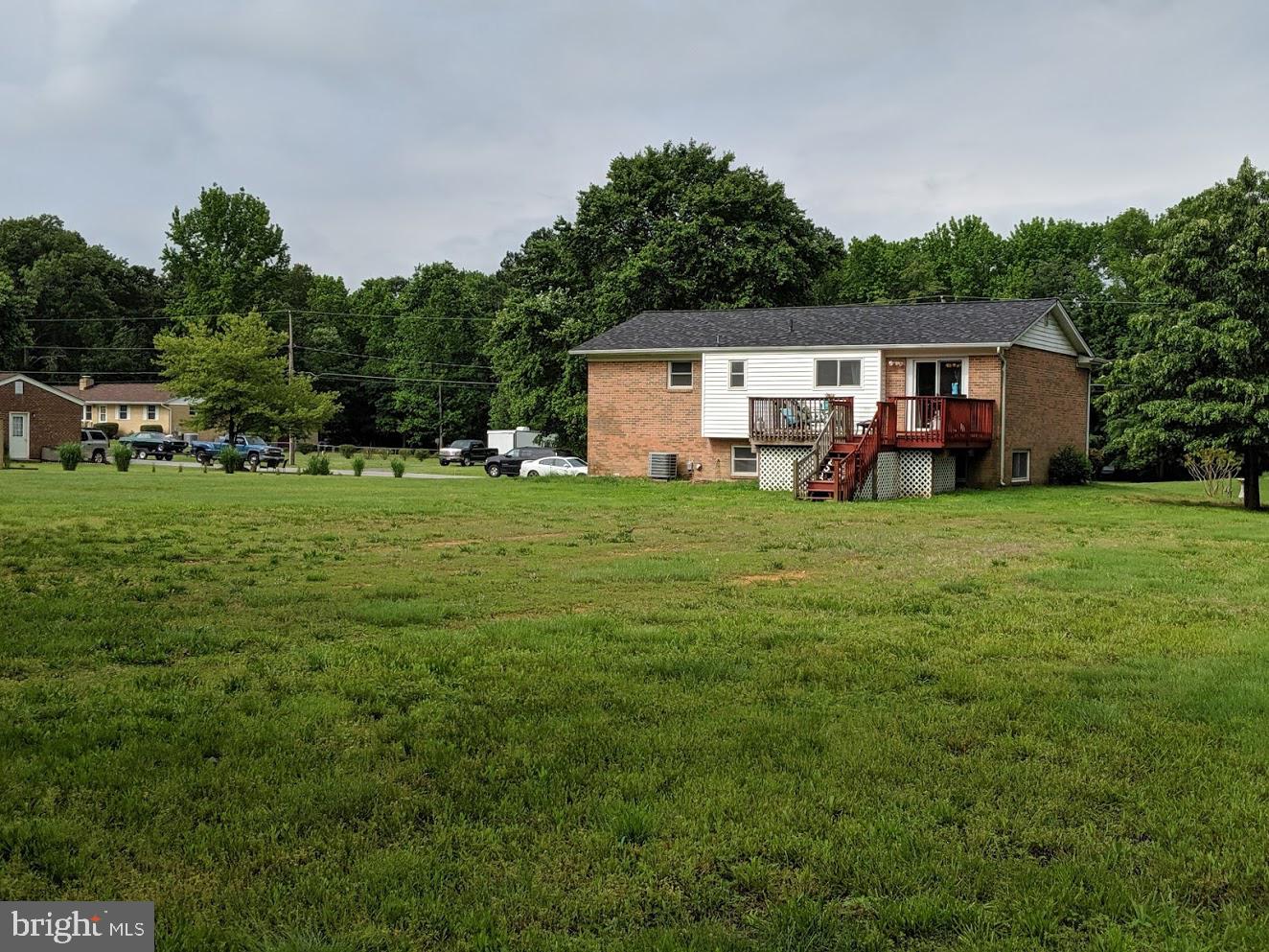 POMFRET ESTATES - Residential