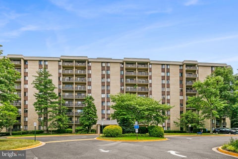 Photo of 3101 S Manchester Street #510, FALLS CHURCH, VA 22044 (MLS # VAFX2328632)