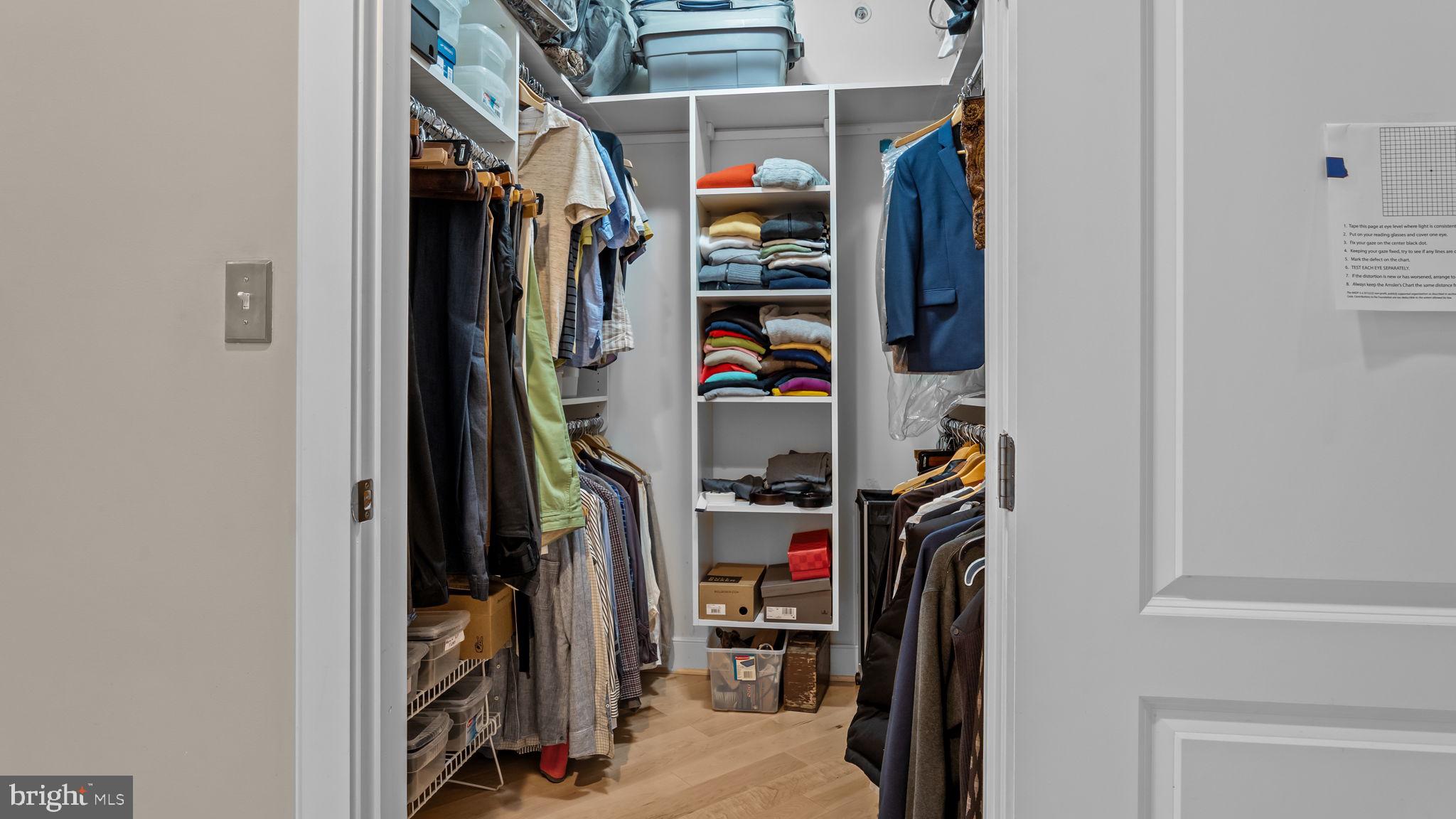 MERIDIAN VALLEY SQ - Residential