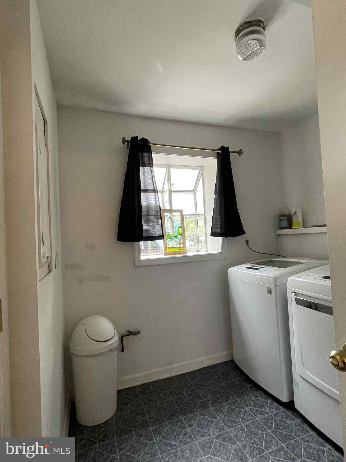 ALLENWOOD ACRES - Residential