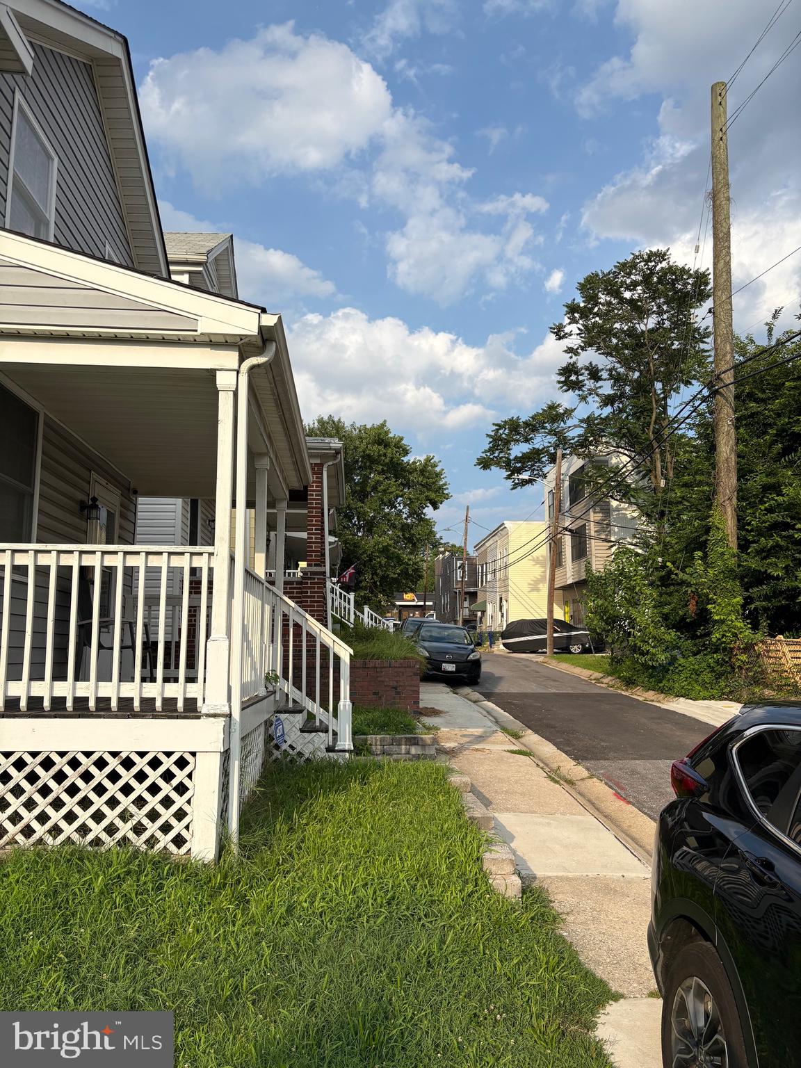 HAMPDEN HISTORIC DISTRICT - Land