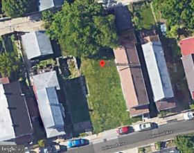 HAMPDEN HISTORIC DISTRICT - Land