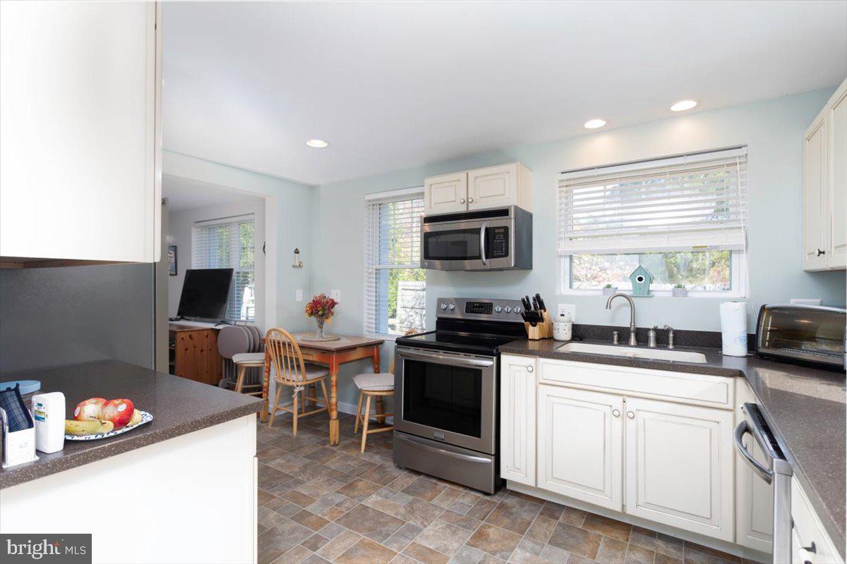 ROCK HALL - Residential