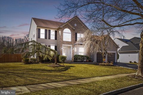 15 EASTWOOD DRIVE EAST WINDSOR NJ 08520