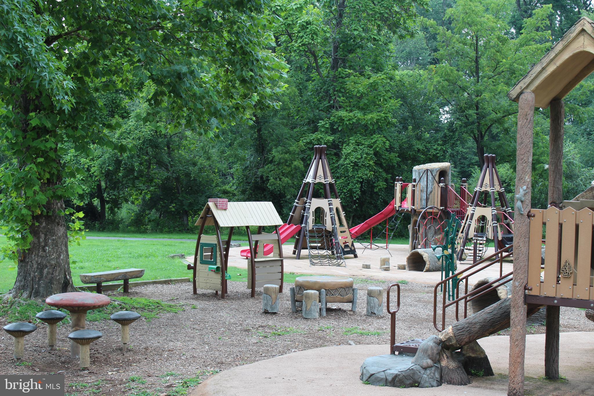 BERWYN HEIGHTS - Residential