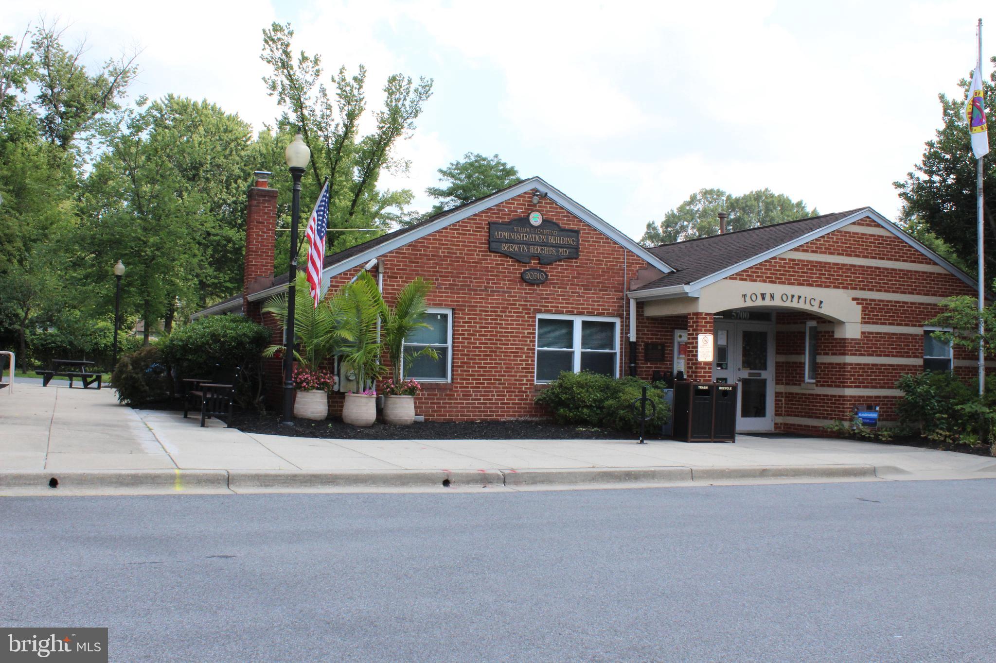 BERWYN HEIGHTS - Residential