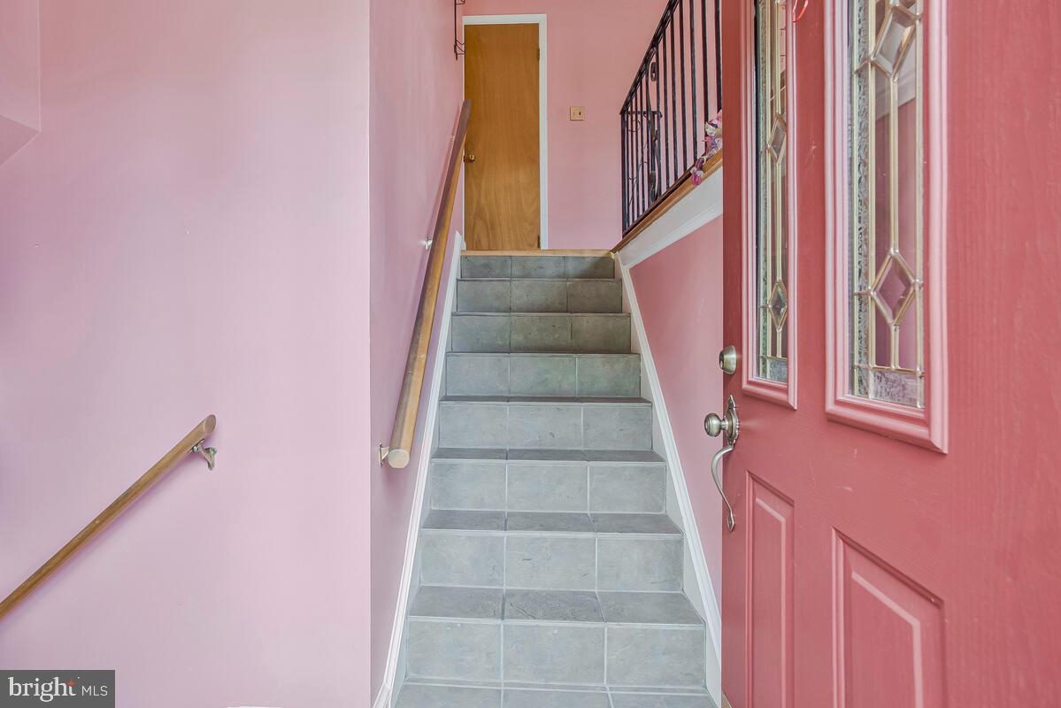 5801 PONTIAC STREET