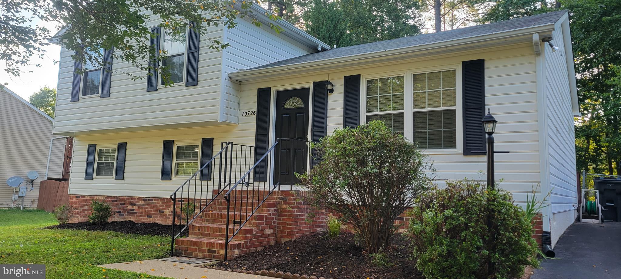 HOLLEYBROOKE/COBBLESTONE - Residential Lease