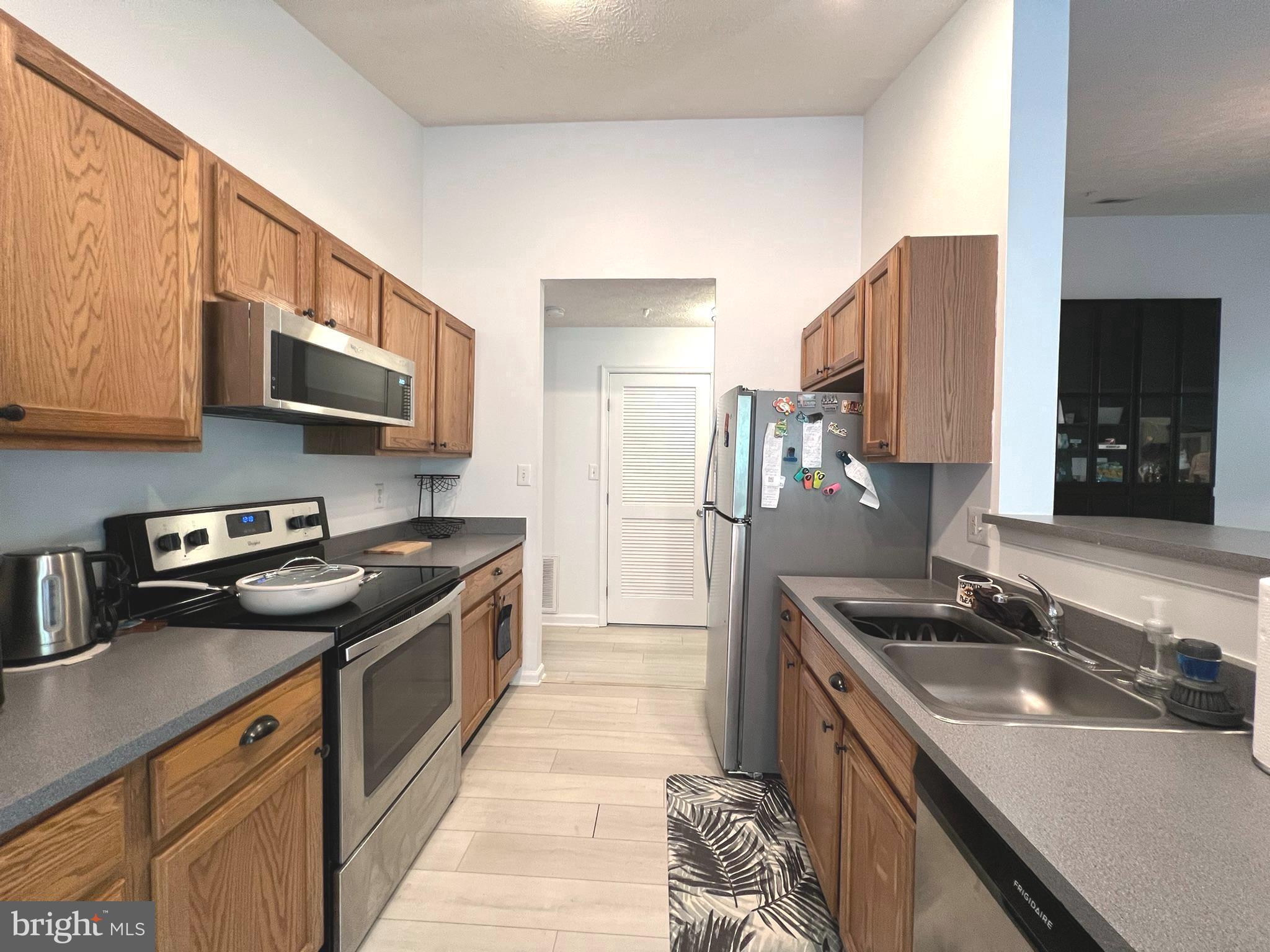 PINEY ORCHARD - Residential Lease