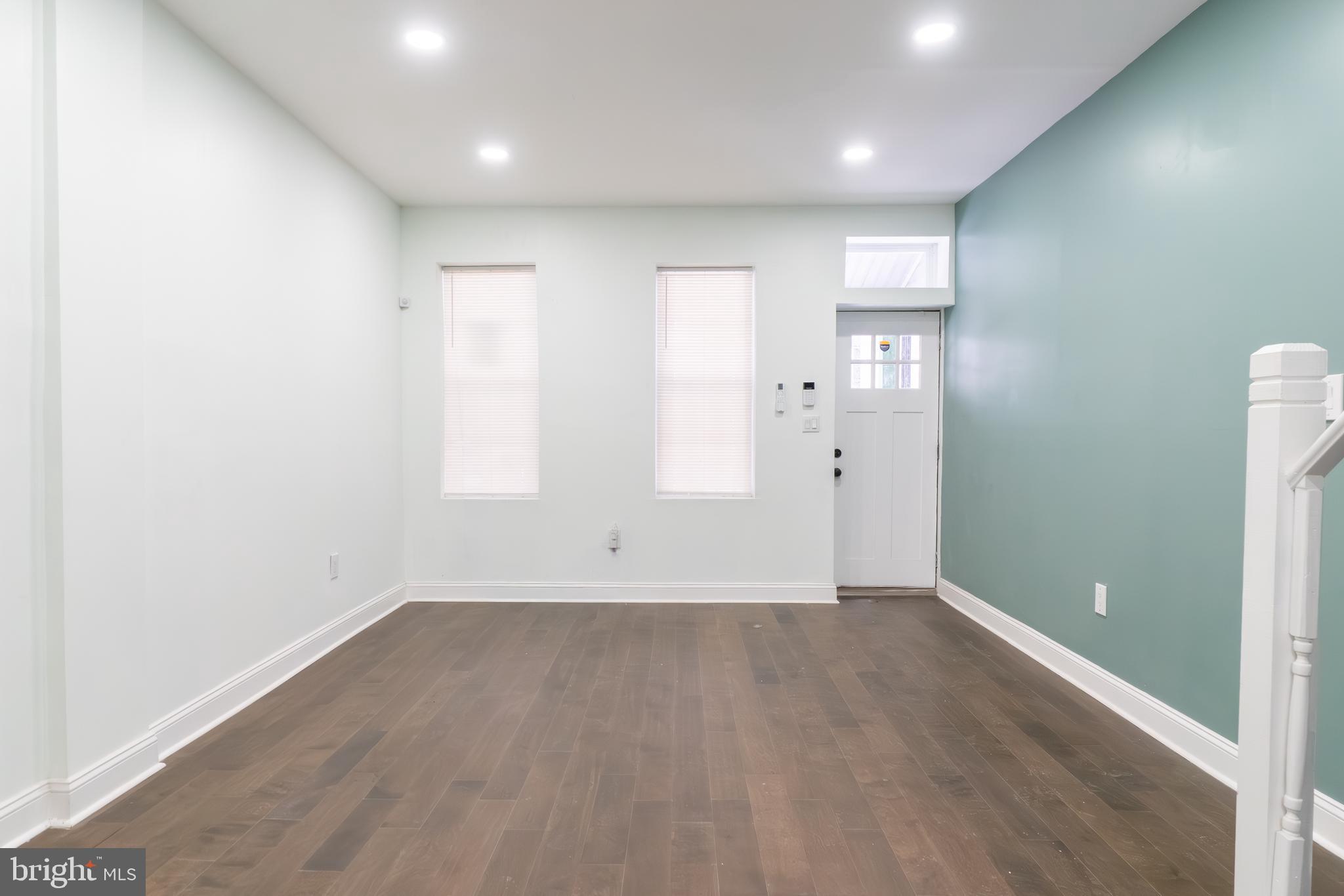 STRAWBERRY MANSION - Residential