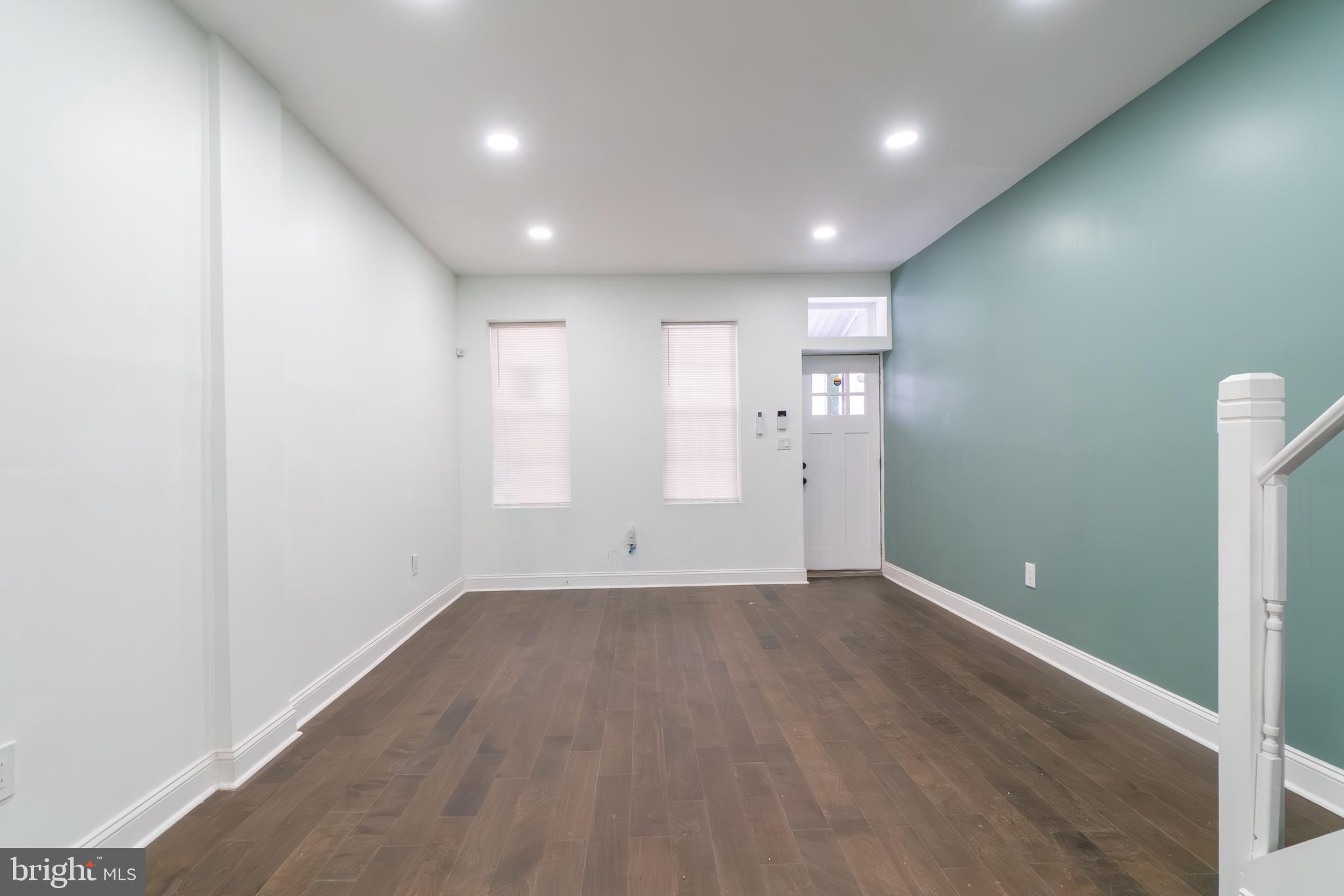 STRAWBERRY MANSION - Residential