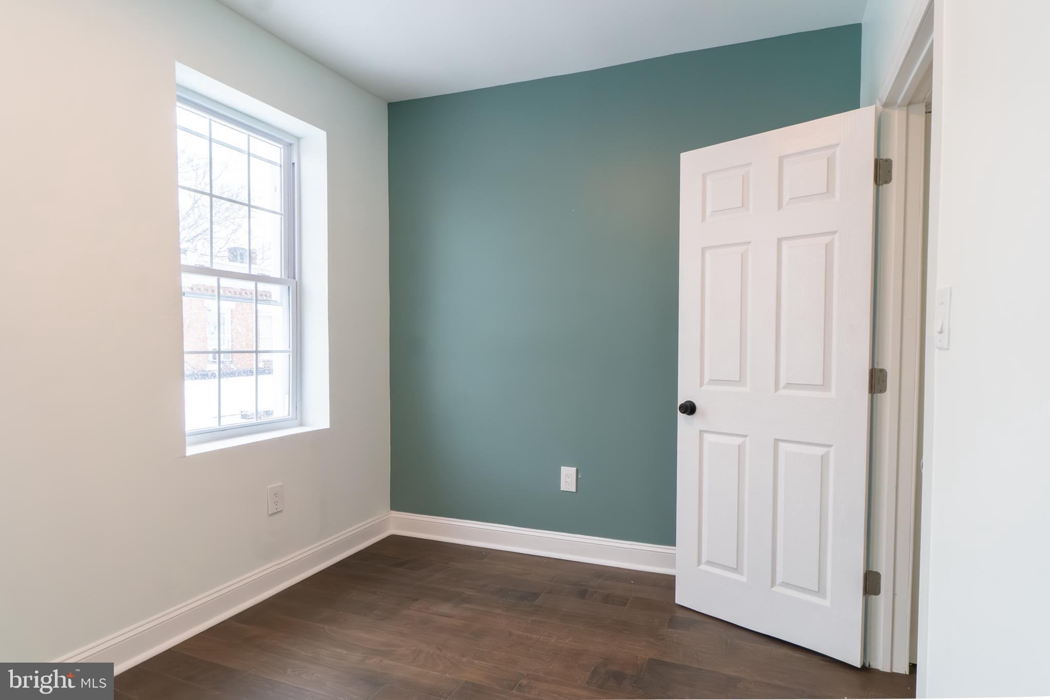 STRAWBERRY MANSION - Residential