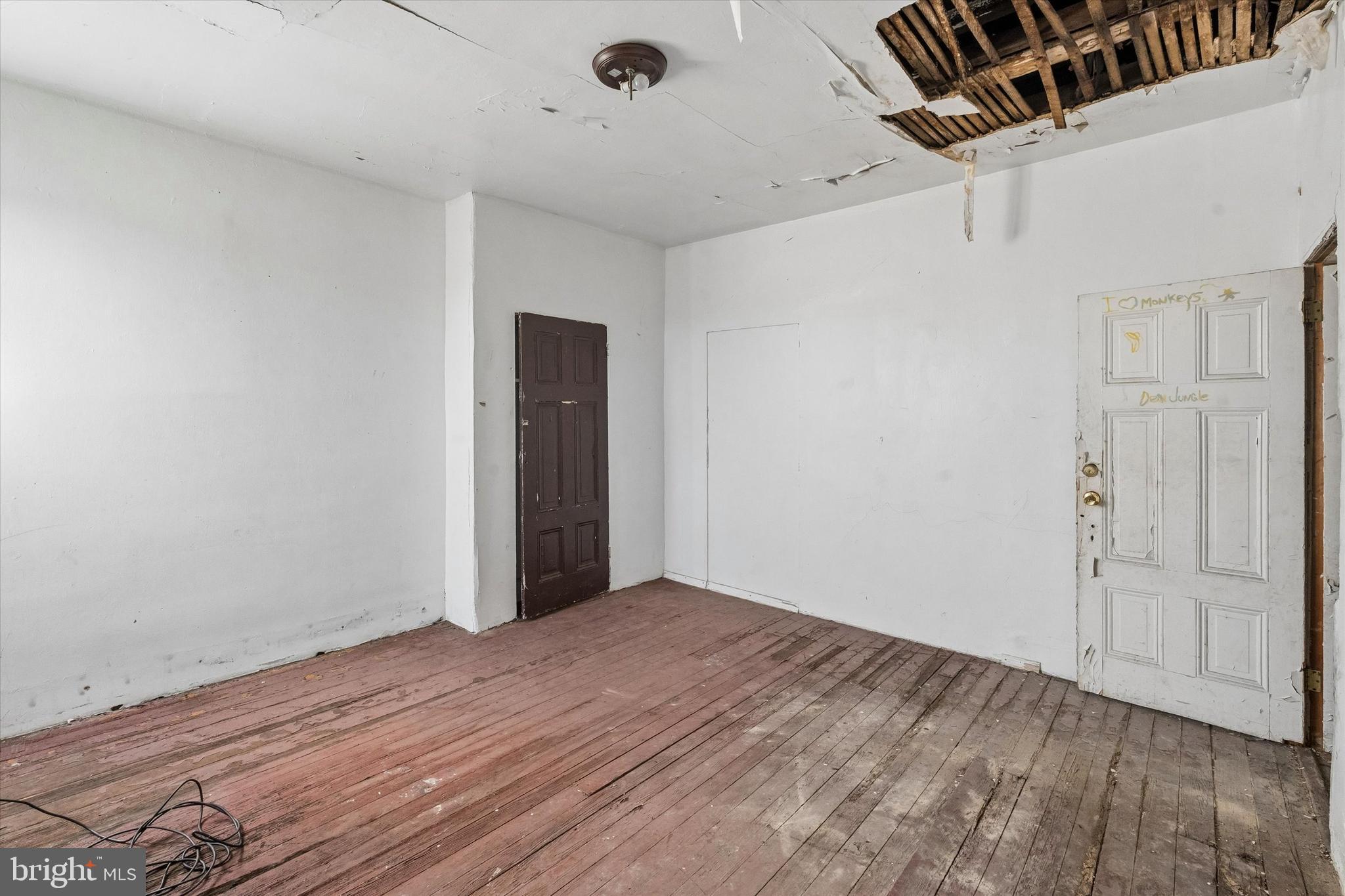 PARKSIDE - Commercial Sale