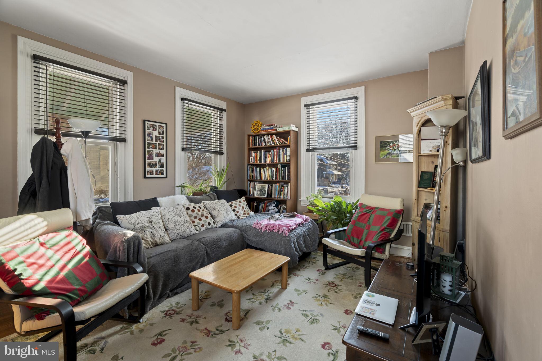 7846 FLOURTOWN AVENUE