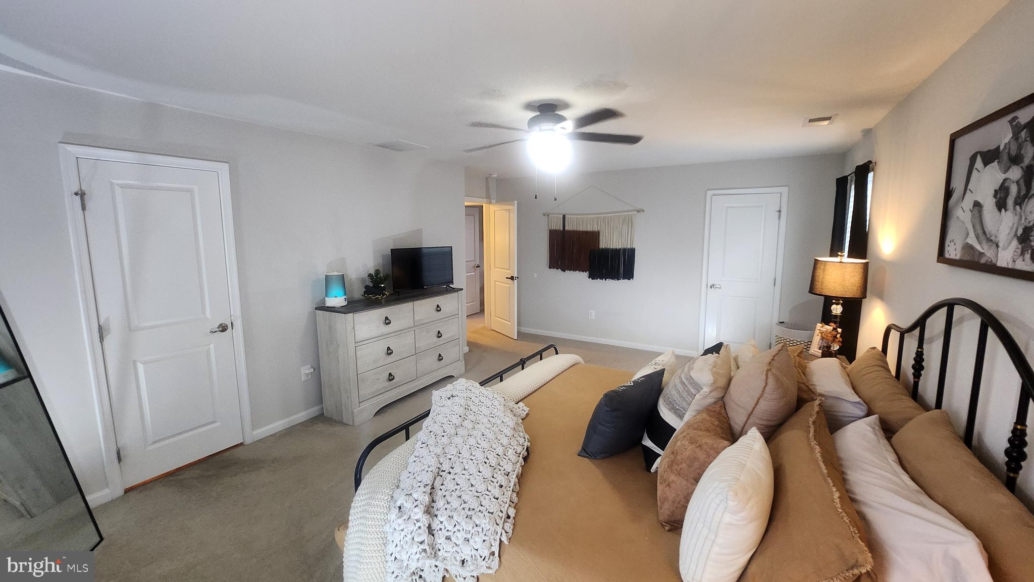 POTOMAC STATION - Residential