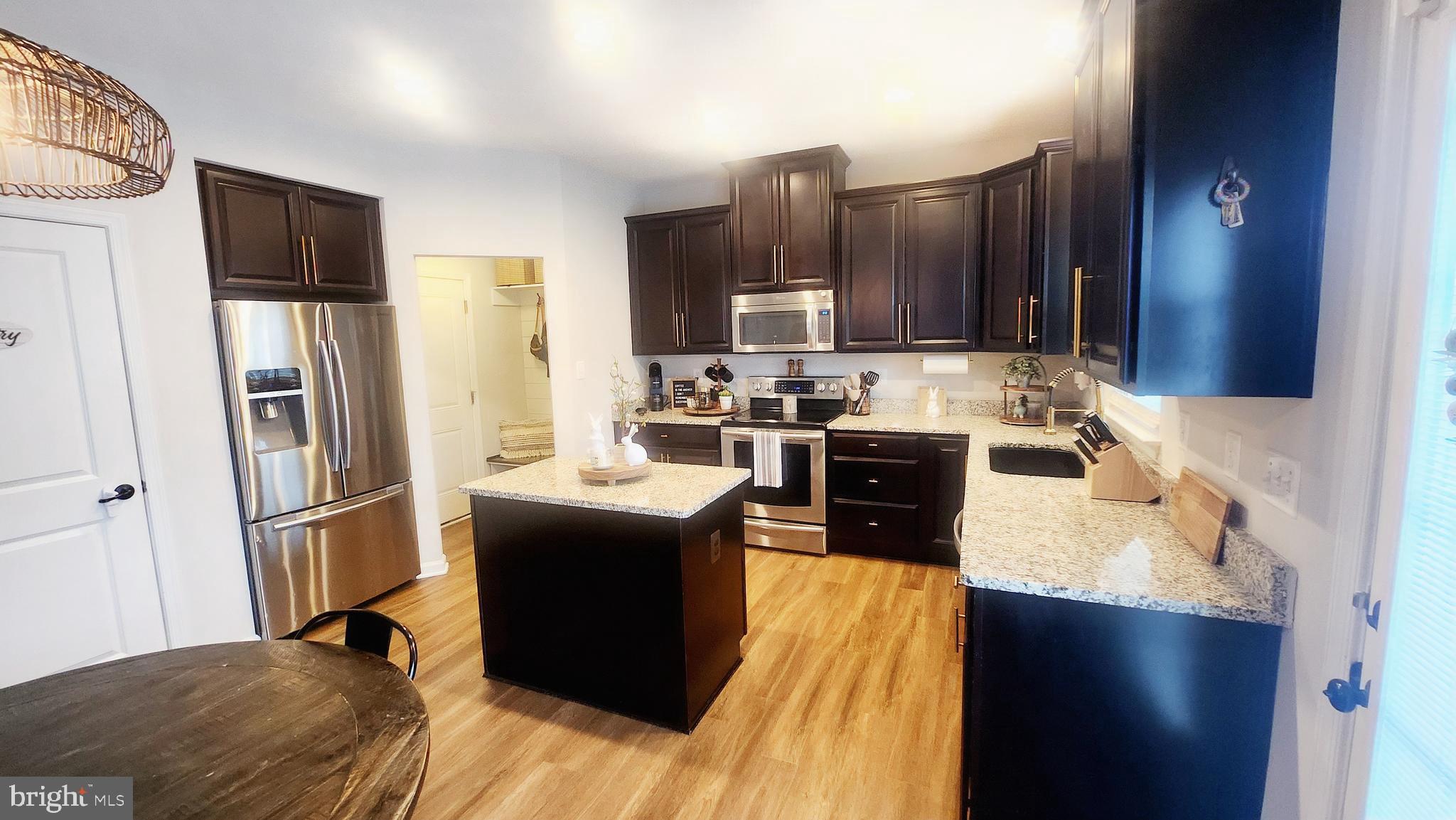 POTOMAC STATION - Residential