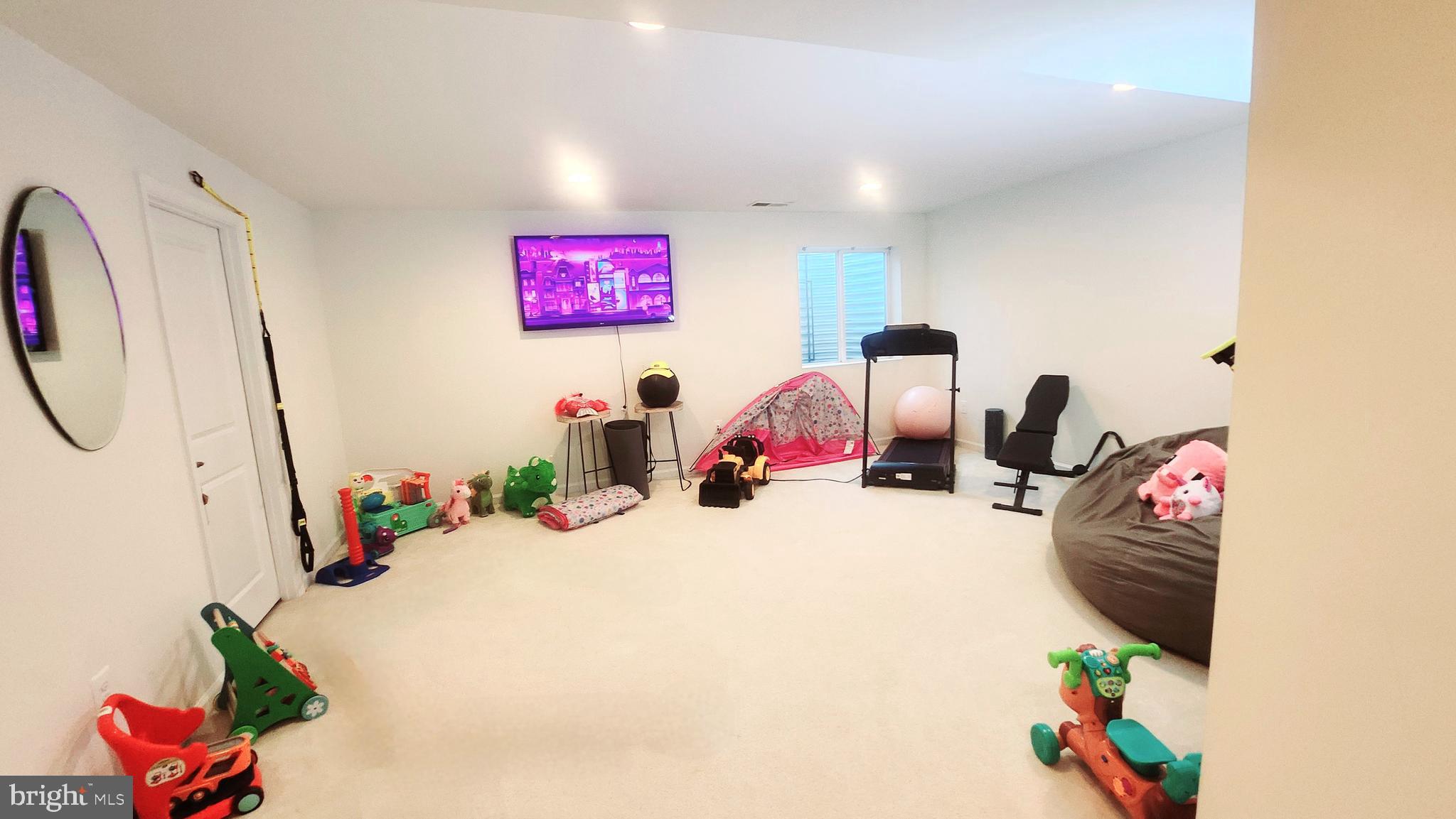 POTOMAC STATION - Residential