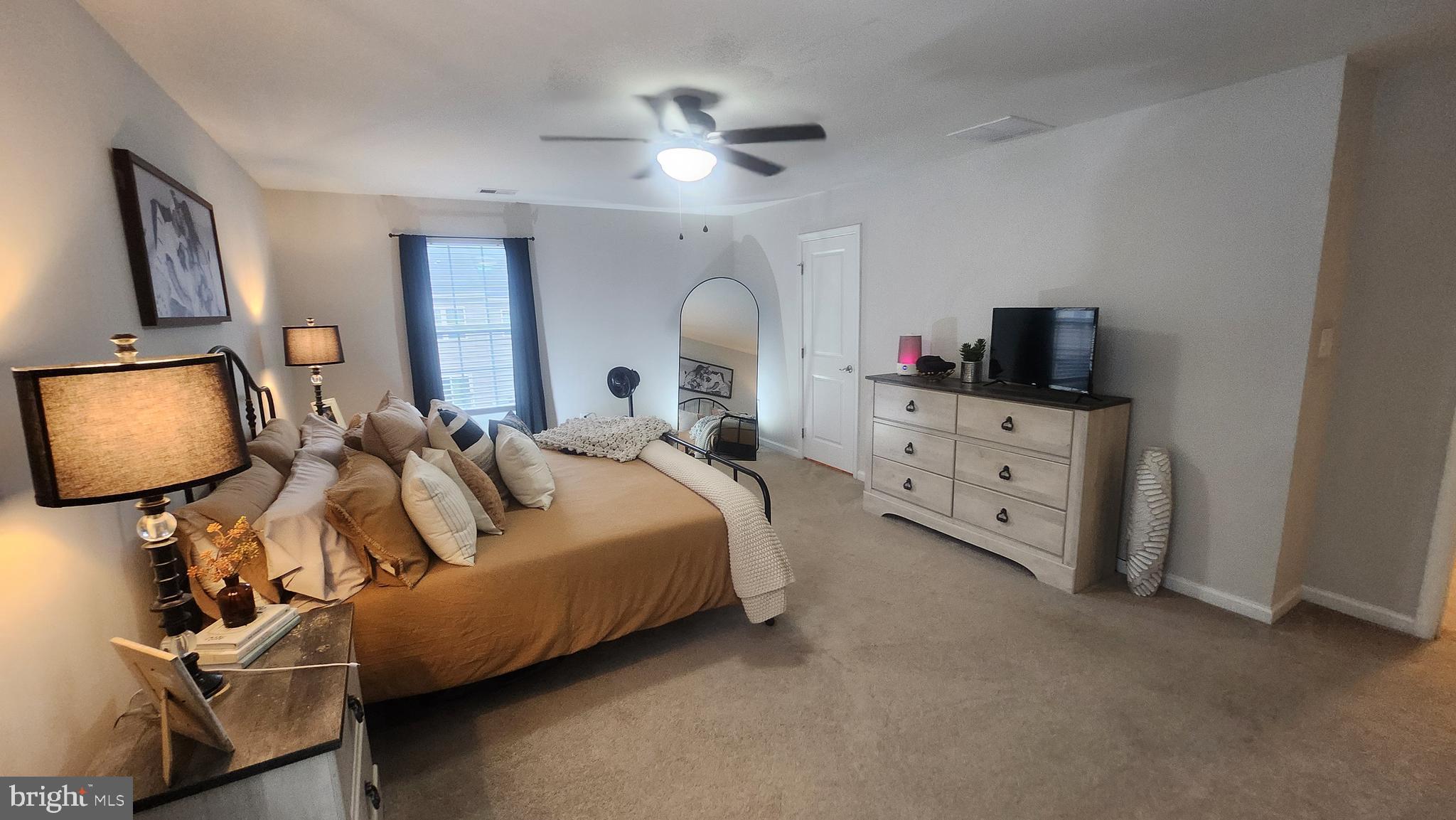 POTOMAC STATION - Residential