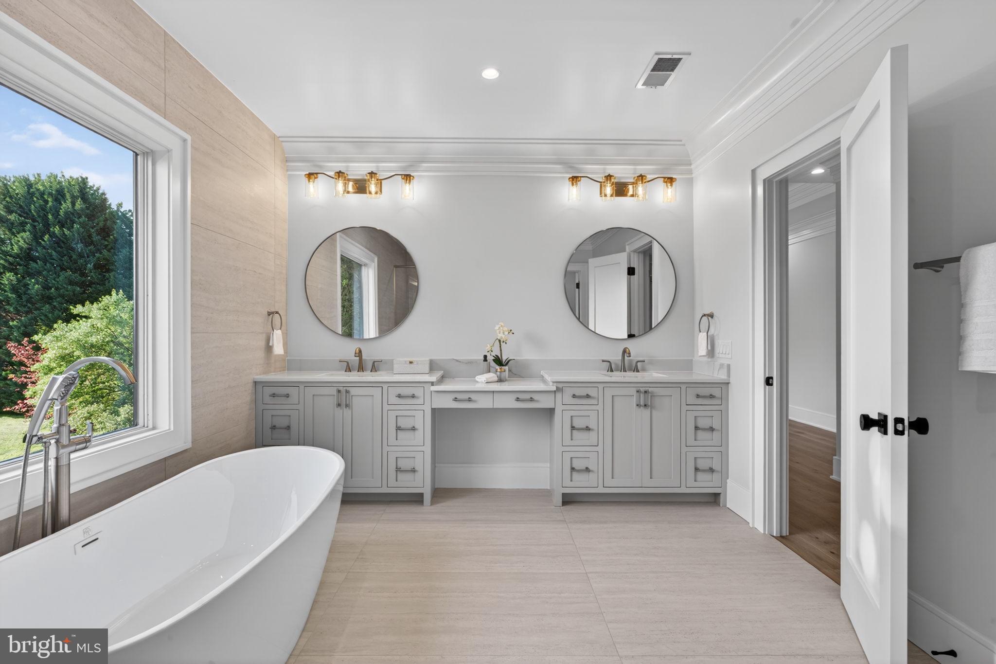 BRADMOOR - Residential