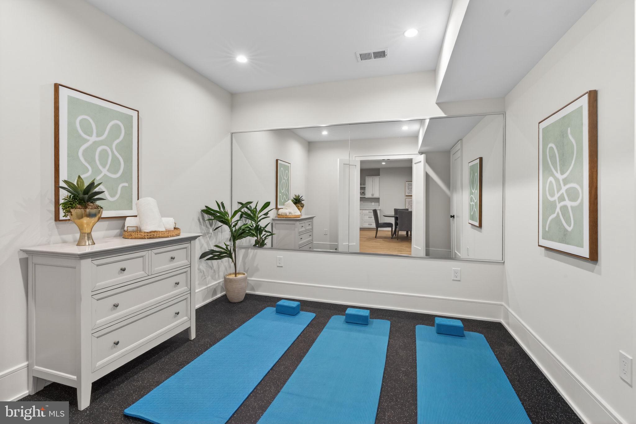 BRADMOOR - Residential