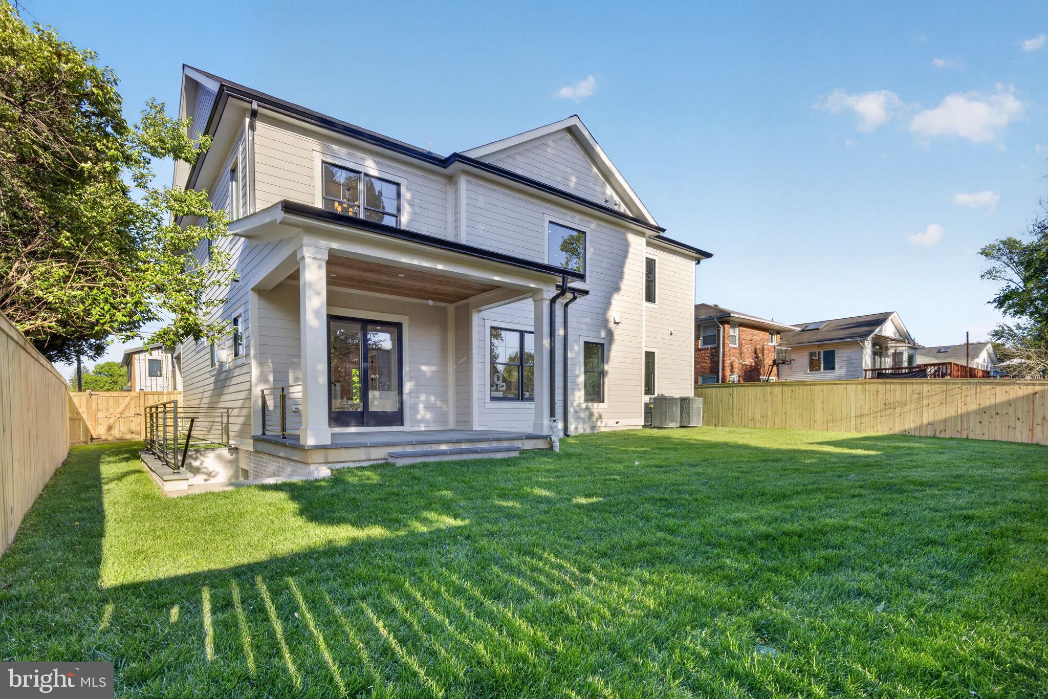 BRADMOOR - Residential