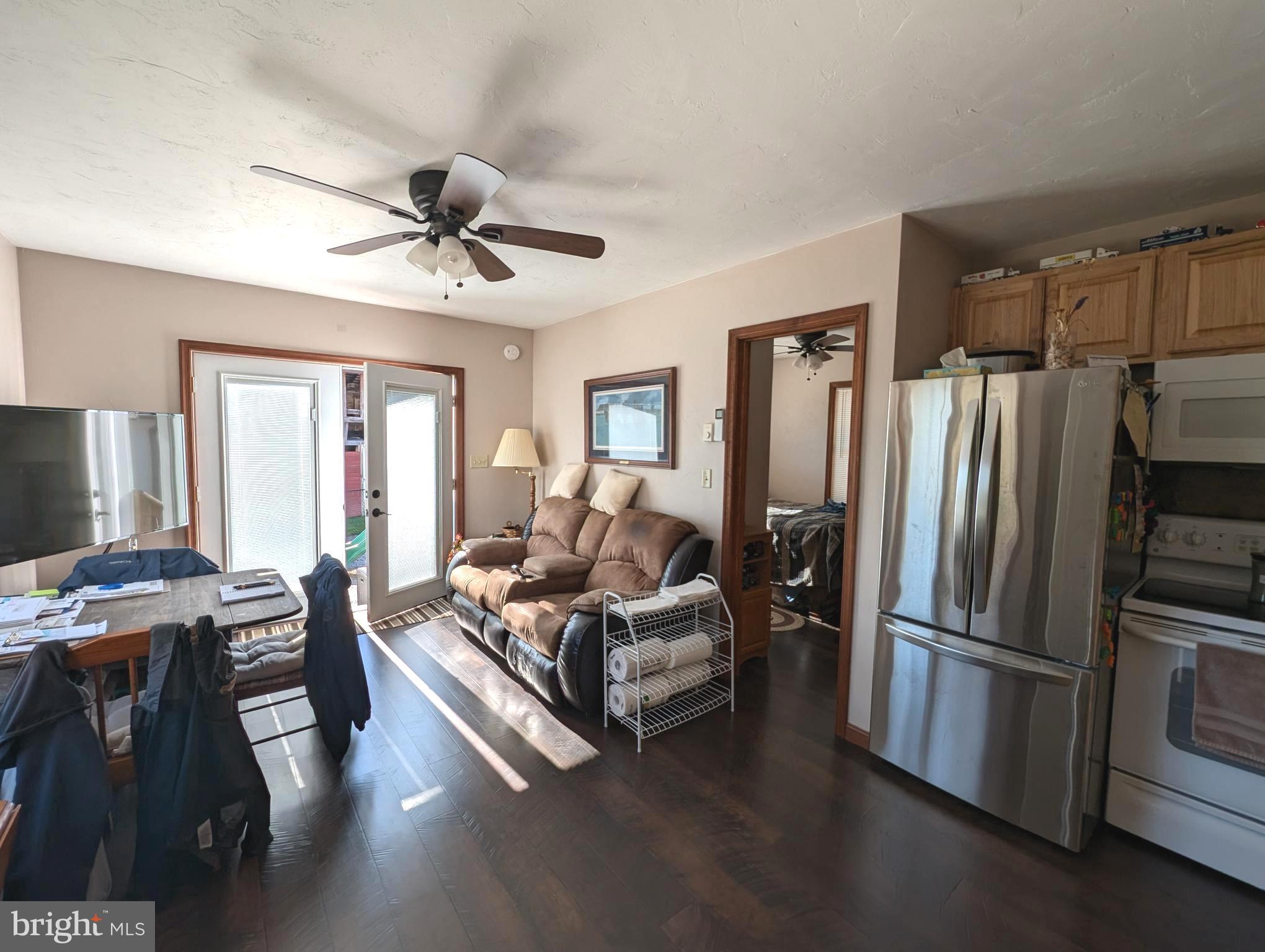 CUMBERALND TOWNSHIP - Residential