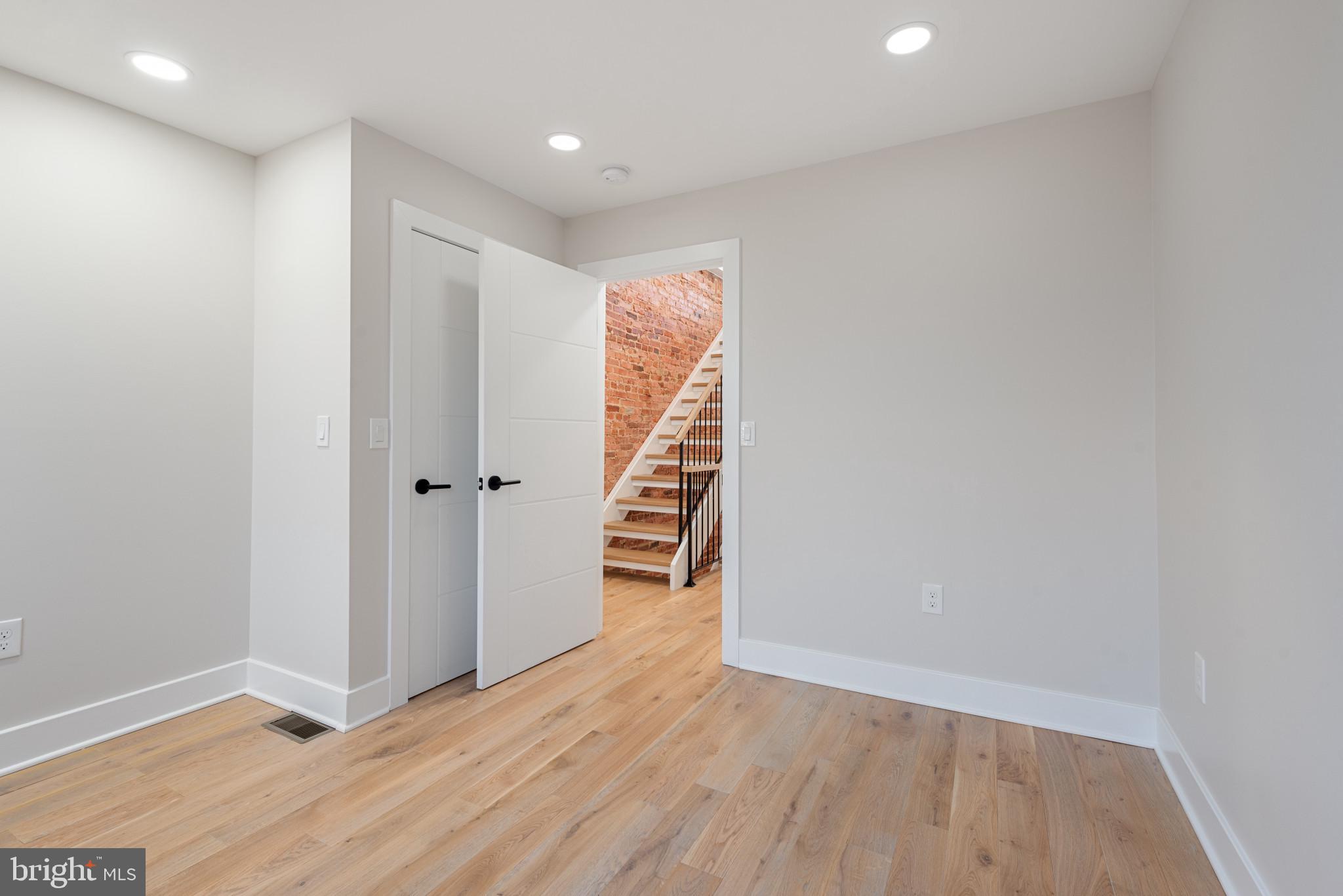 CANTON - Residential Lease
