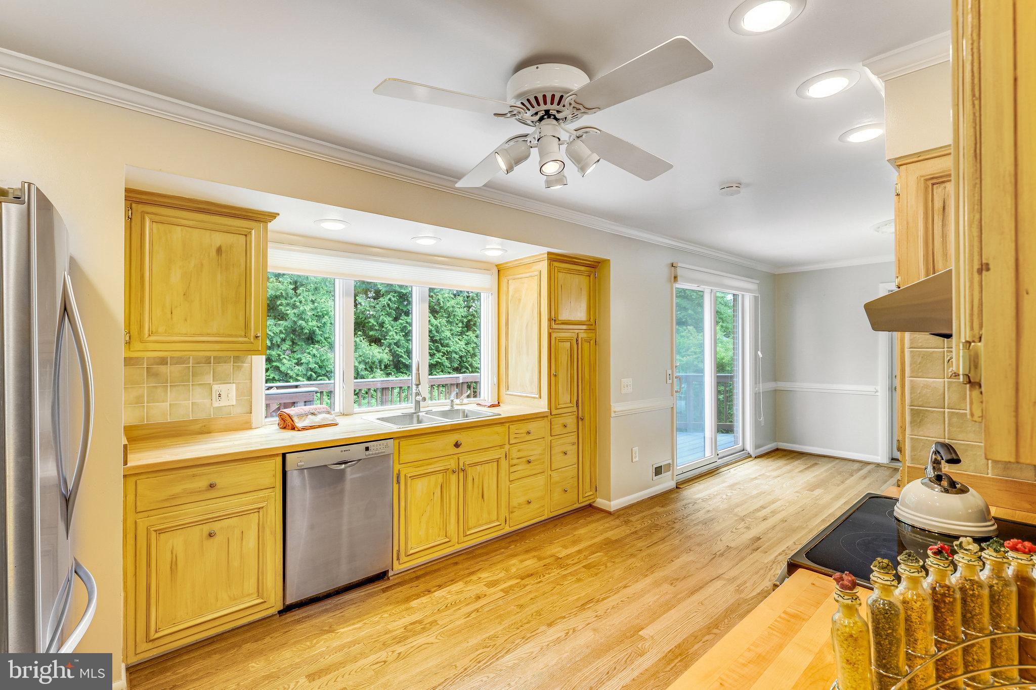 WESTBRIAR COUNTRY CLUB ESTATES - Residential Lease