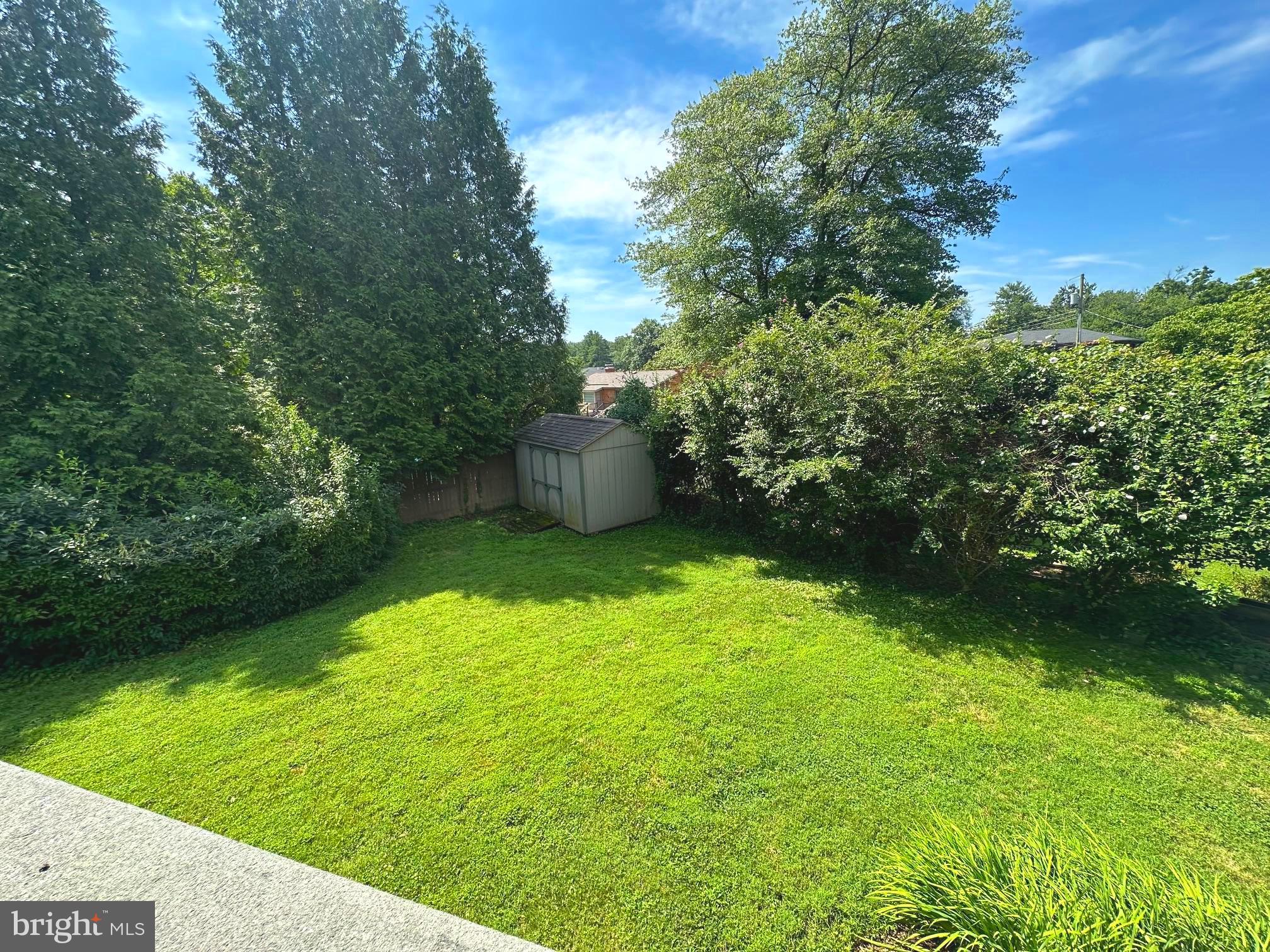 WESTBRIAR COUNTRY CLUB ESTATES - Residential Lease