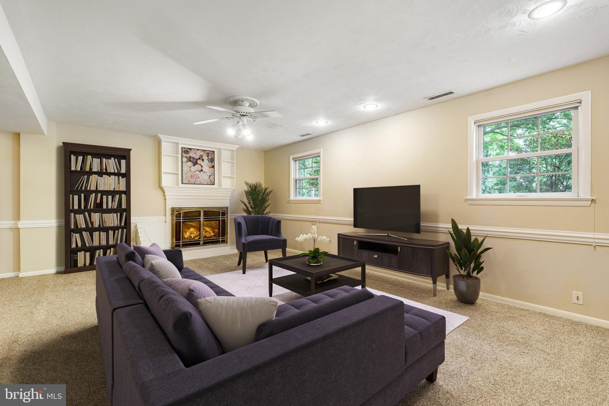 WESTBRIAR COUNTRY CLUB ESTATES - Residential Lease