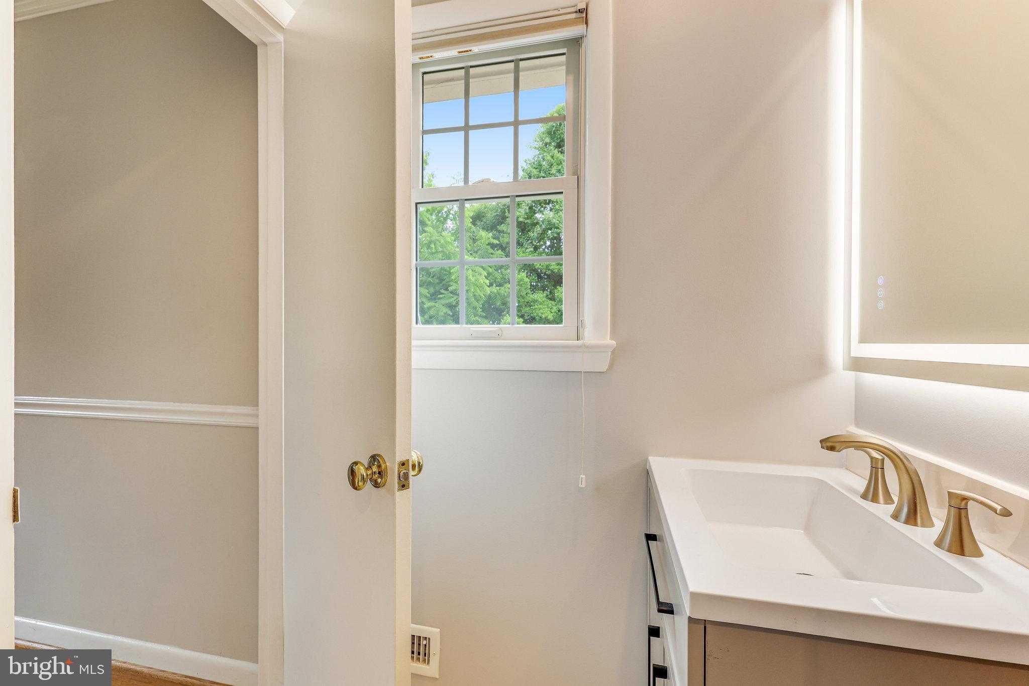 WESTBRIAR COUNTRY CLUB ESTATES - Residential Lease