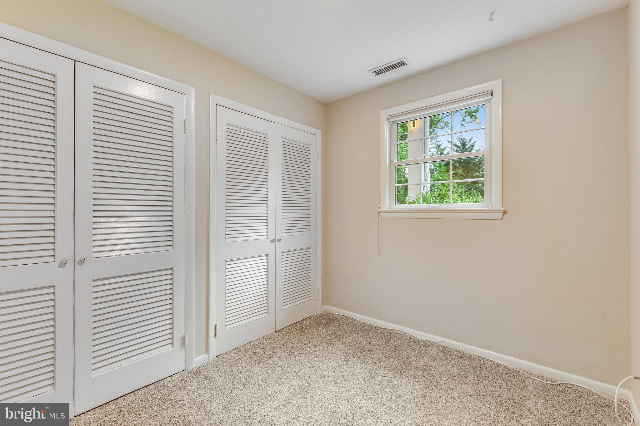 WESTBRIAR COUNTRY CLUB ESTATES - Residential Lease