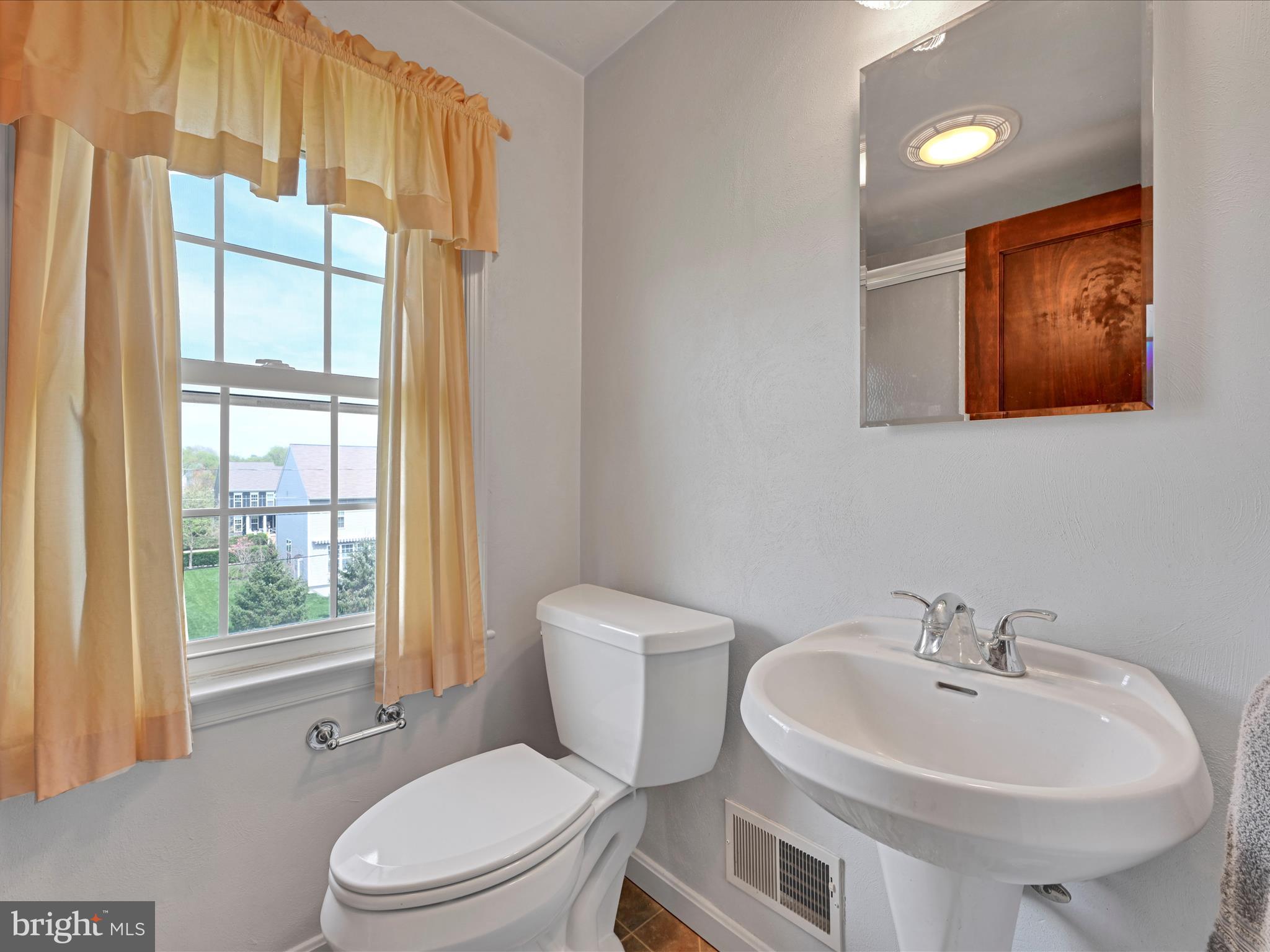 GRANDVIEW HEIGHTS - Residential