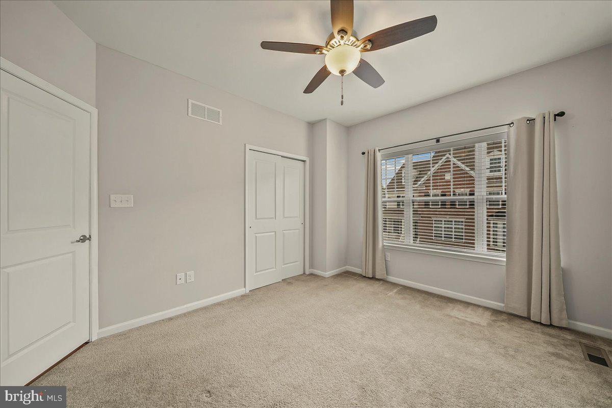 SPRING OAK - Residential