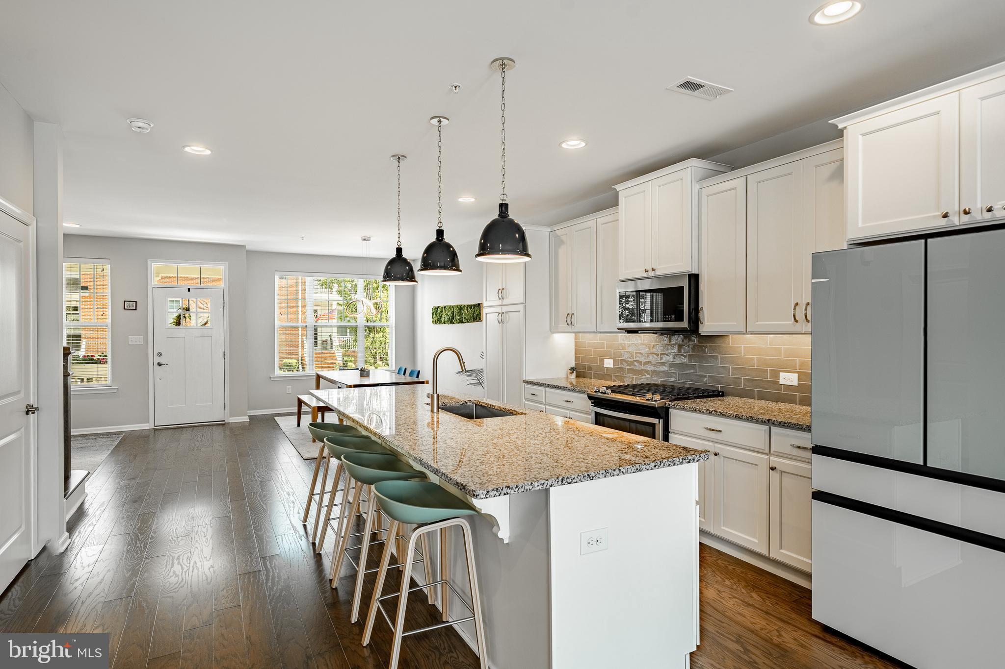 SPRING OAK - Residential