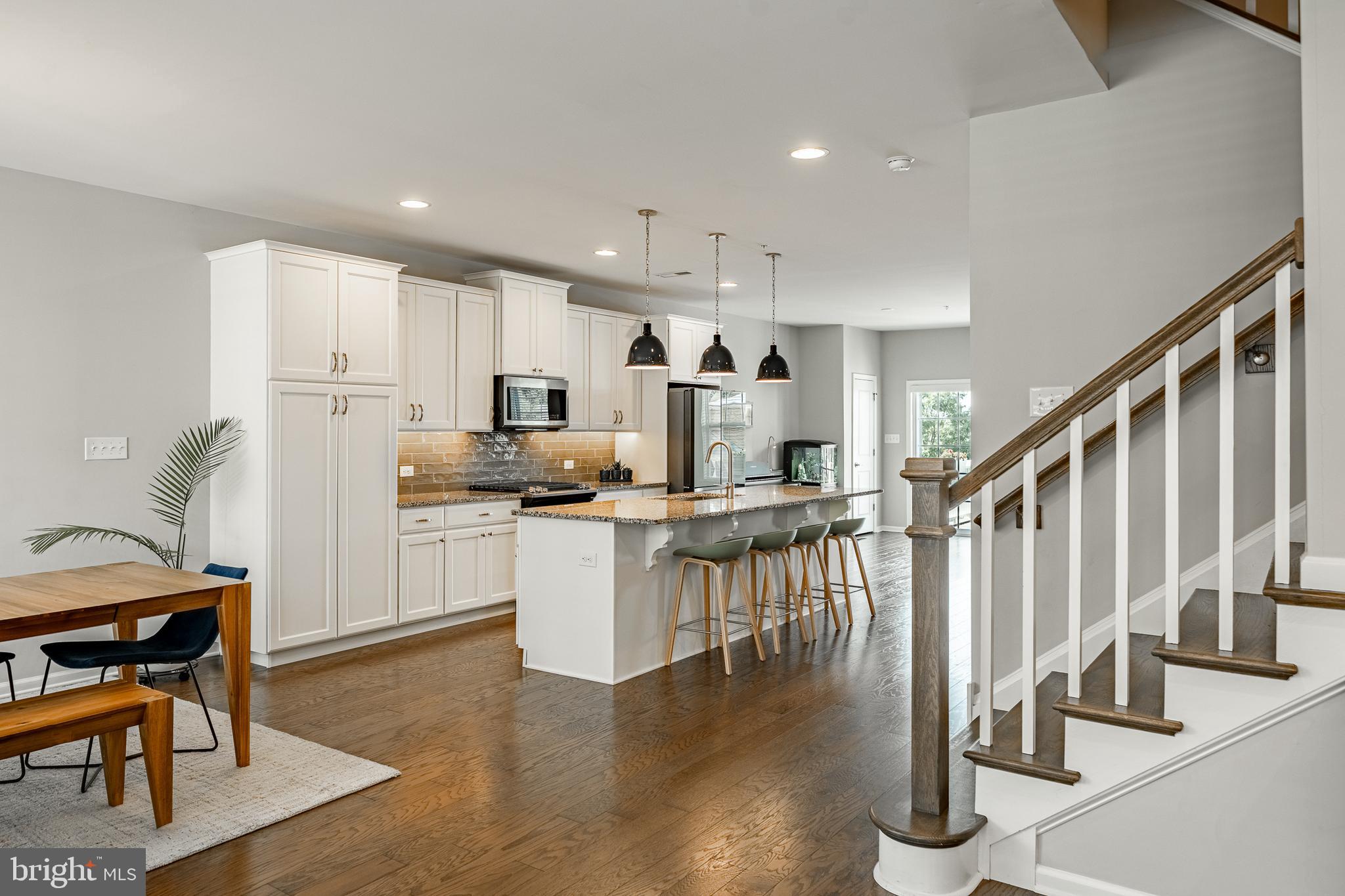 SPRING OAK - Residential