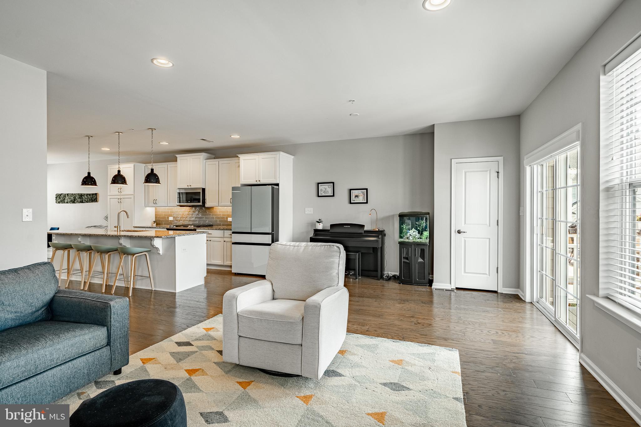 SPRING OAK - Residential