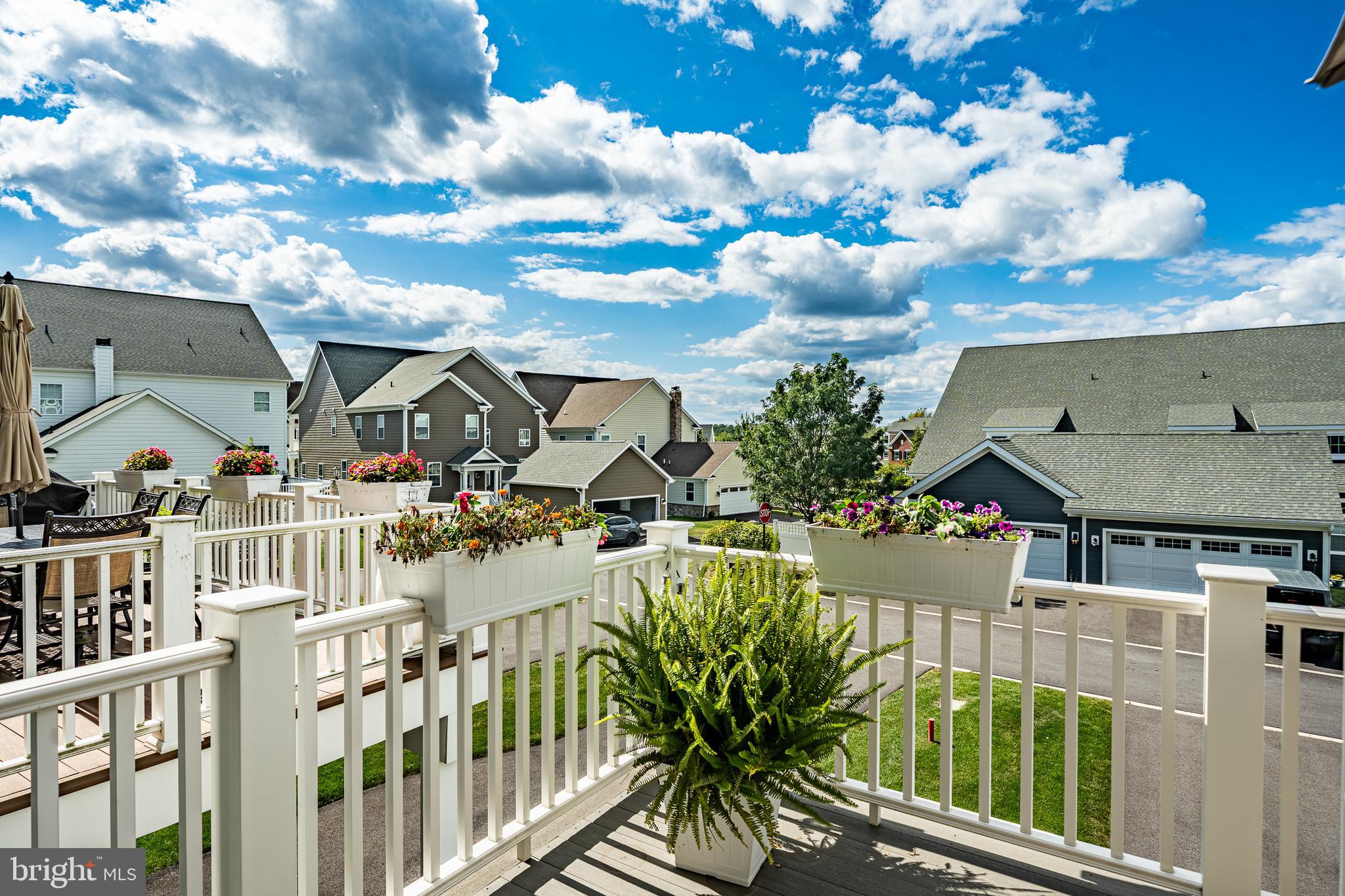 SPRING OAK - Residential