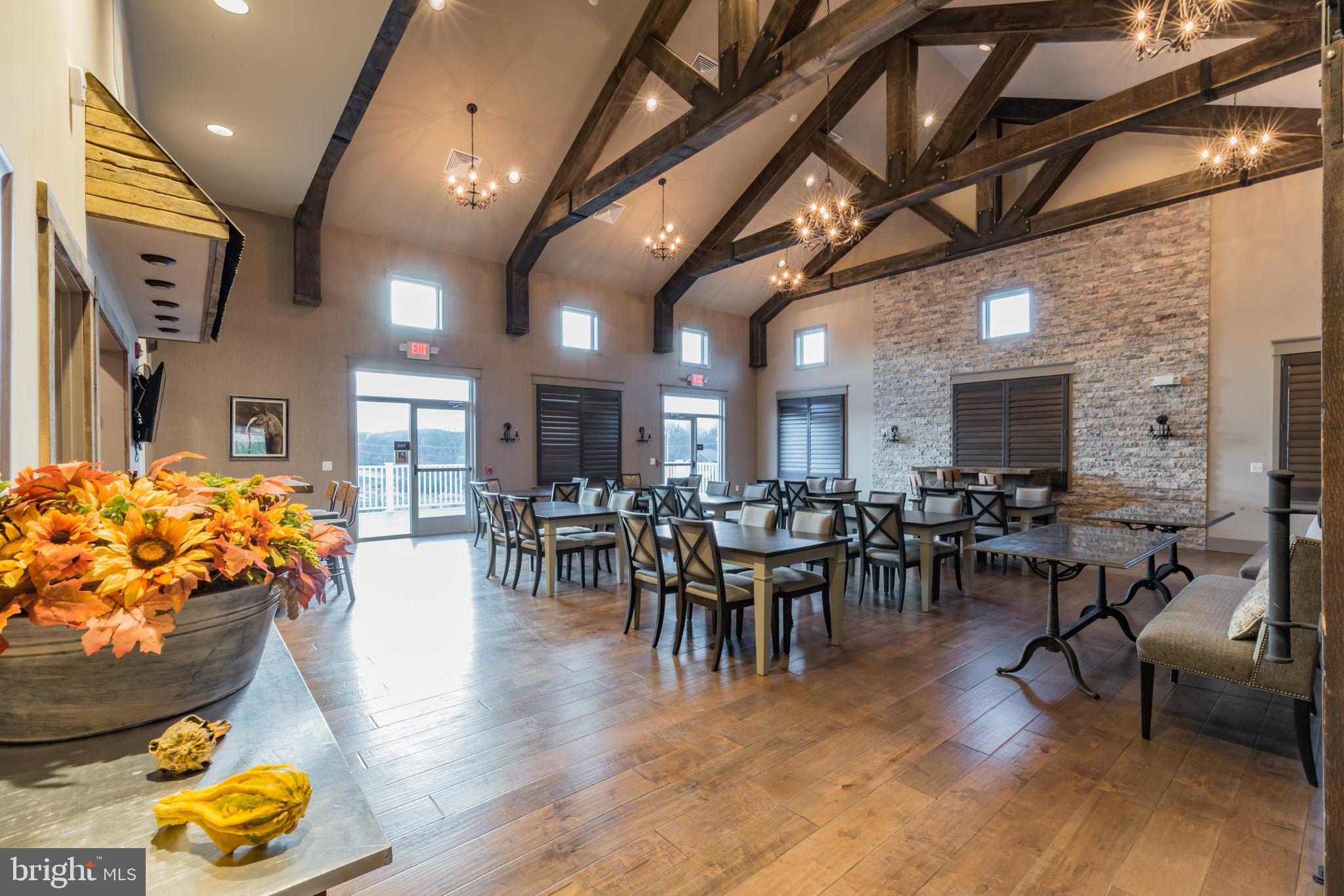 SPRING OAK - Residential