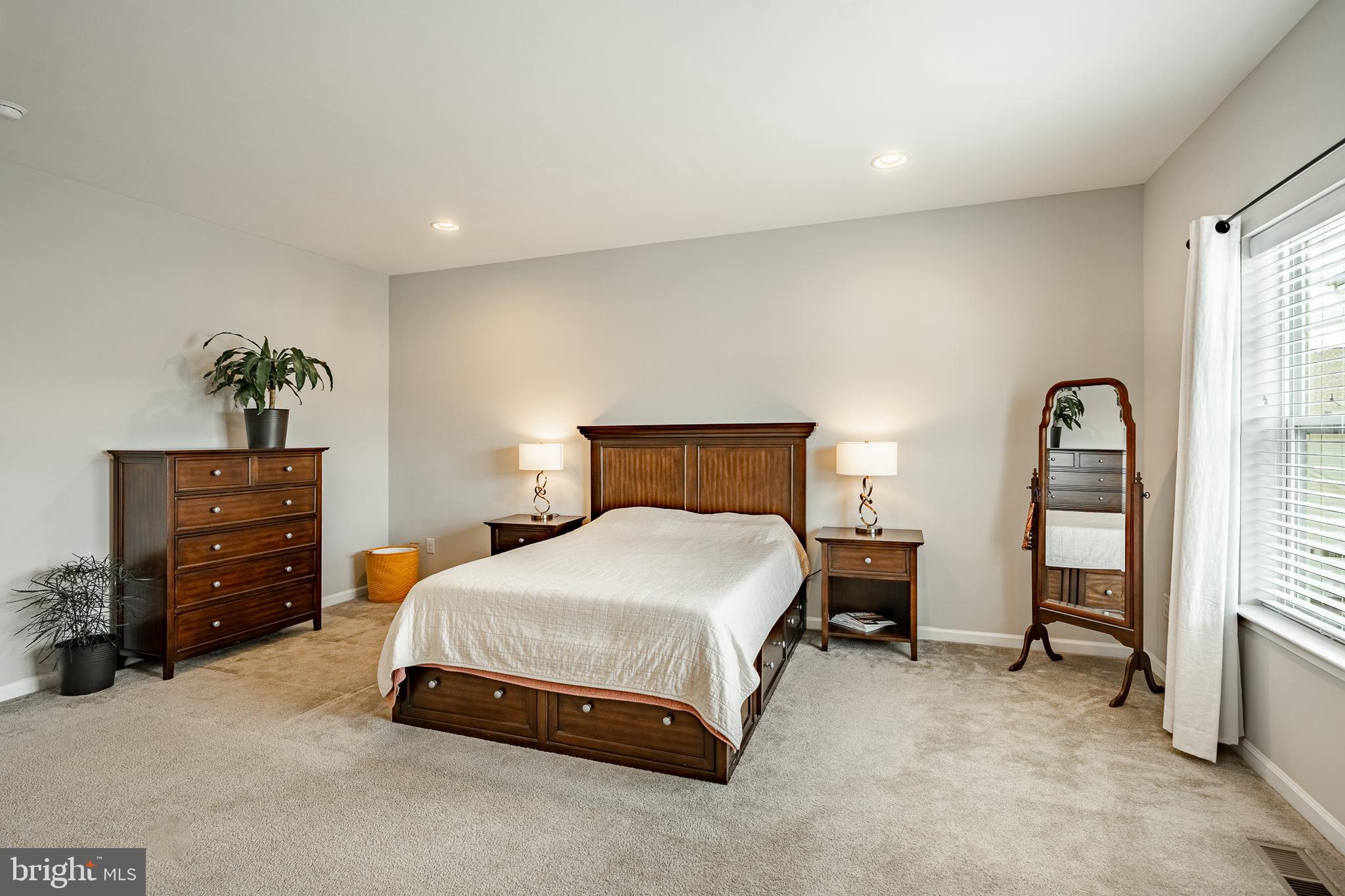 SPRING OAK - Residential