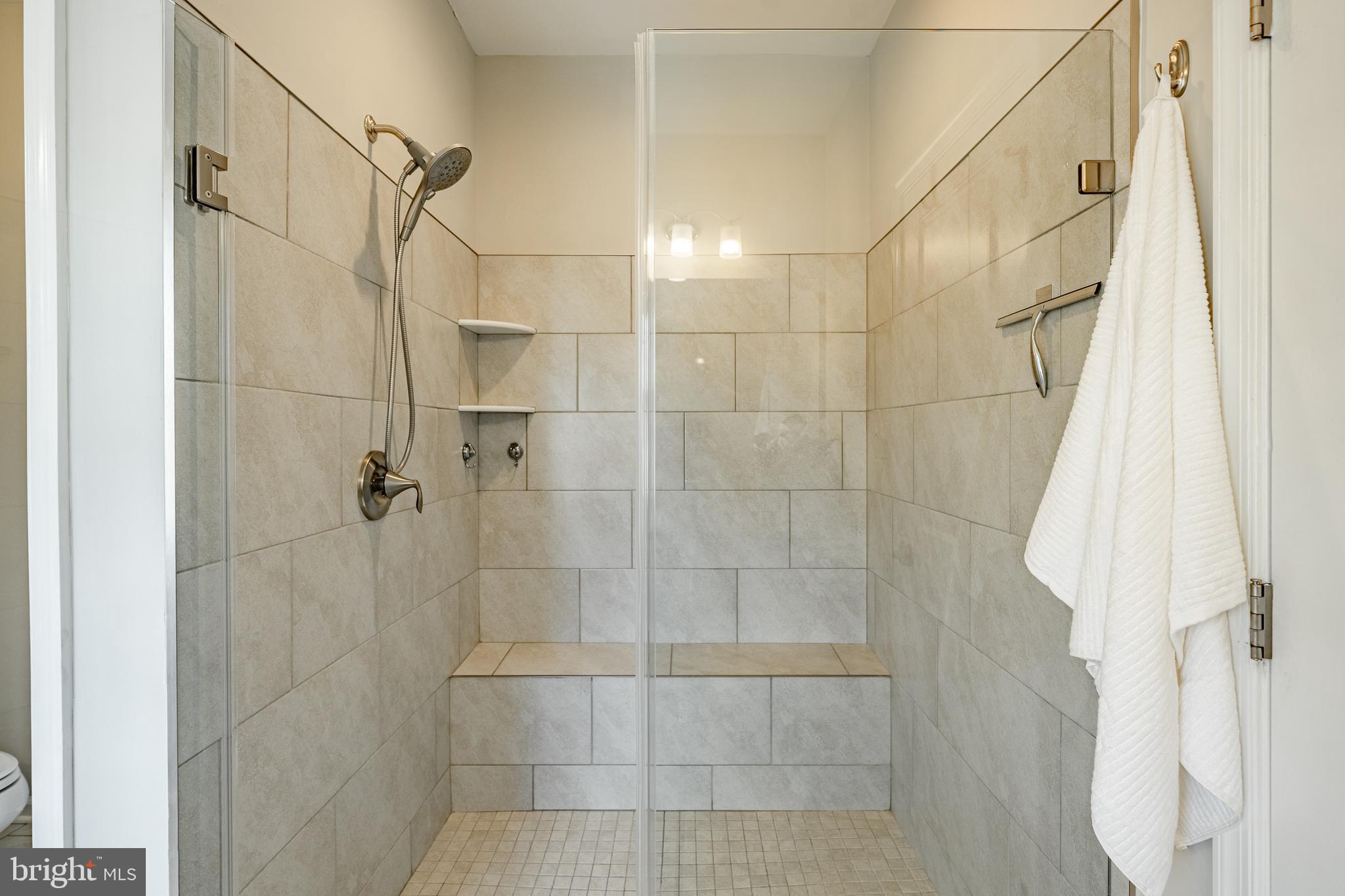 SPRING OAK - Residential