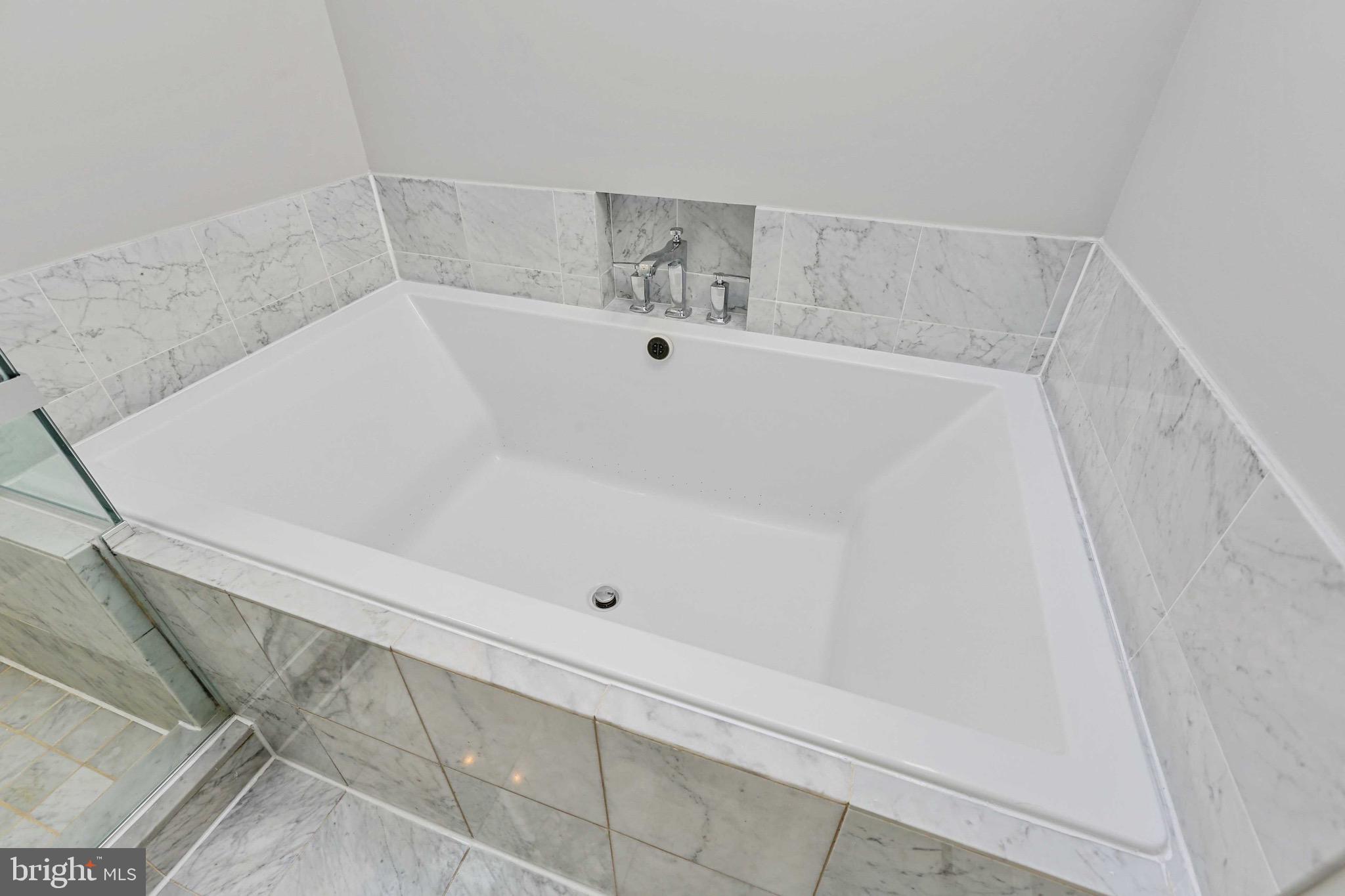 OTTERBEIN - Residential Lease