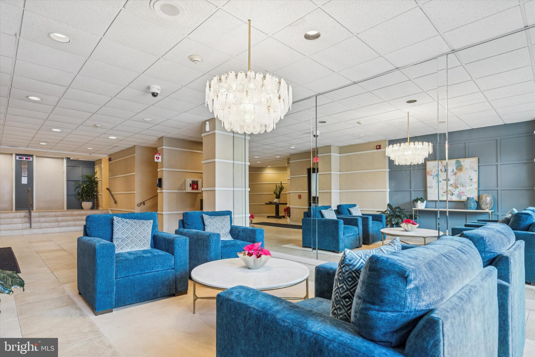 666 W GERMANTOWN PIKE 2716