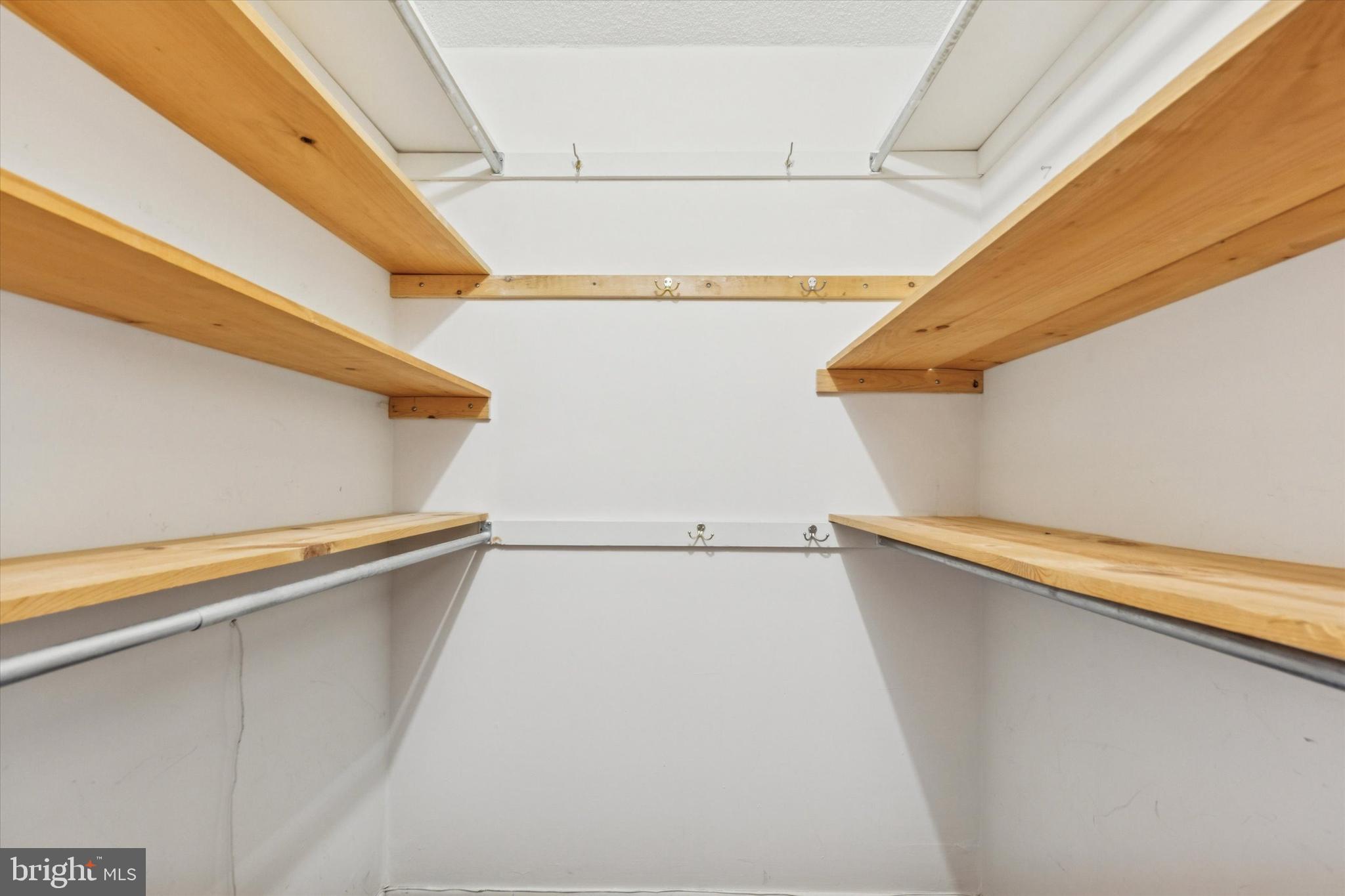 PLYMOUTH HILLS - Residential