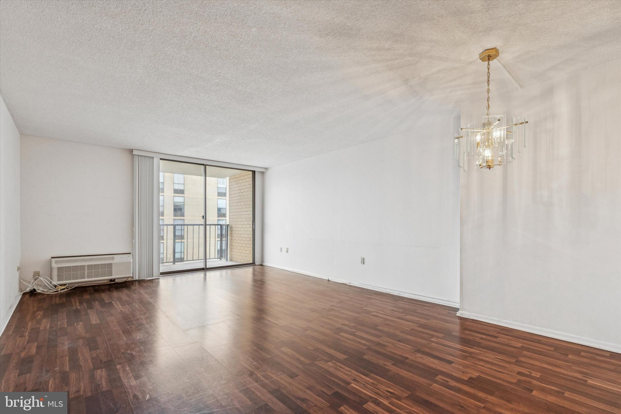 PLYMOUTH HILLS - Residential