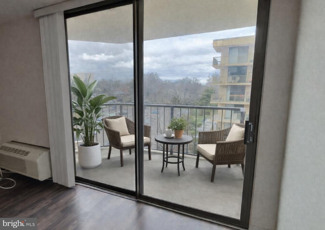 PLYMOUTH HILLS - Residential