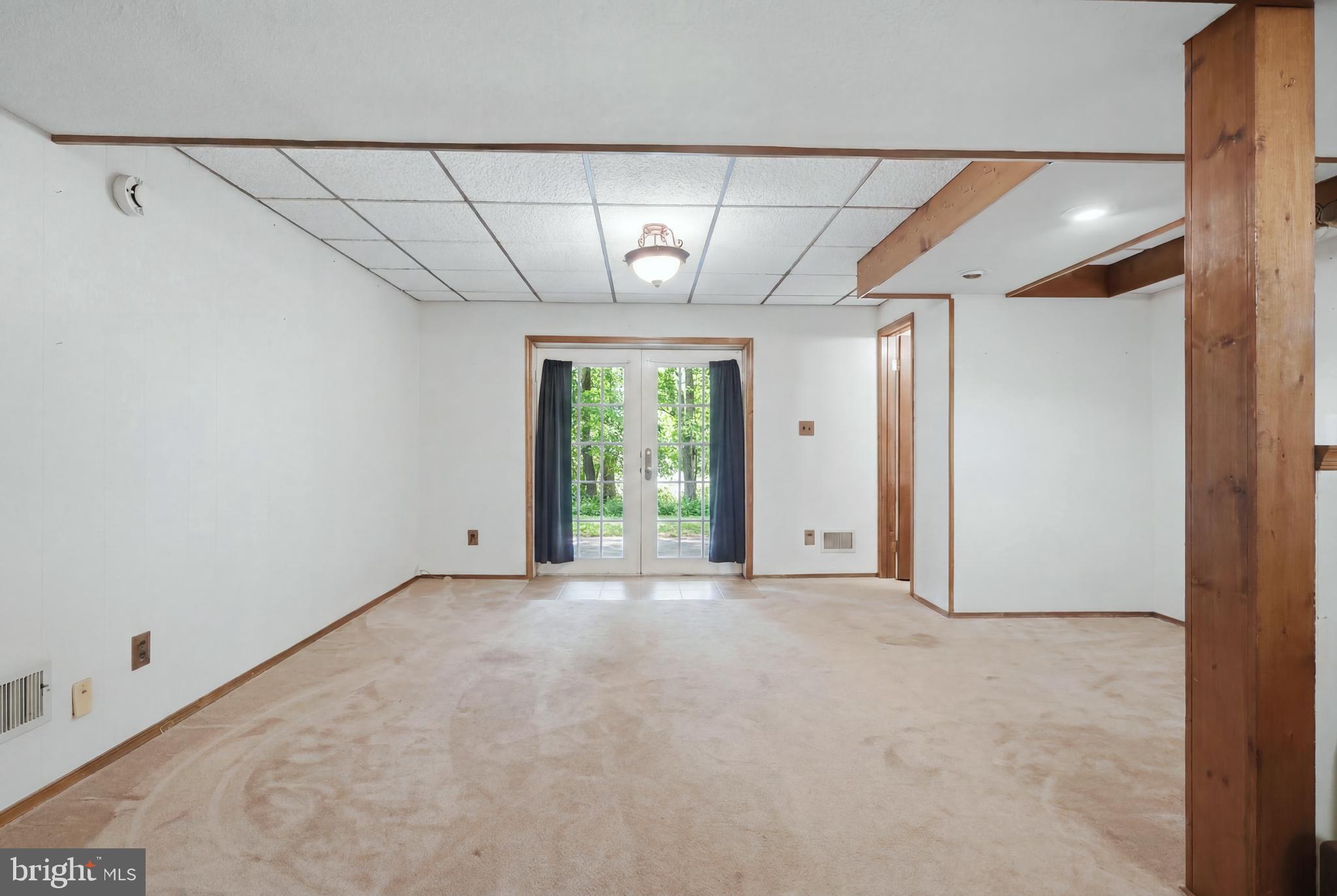 ROLL ACRES - Residential