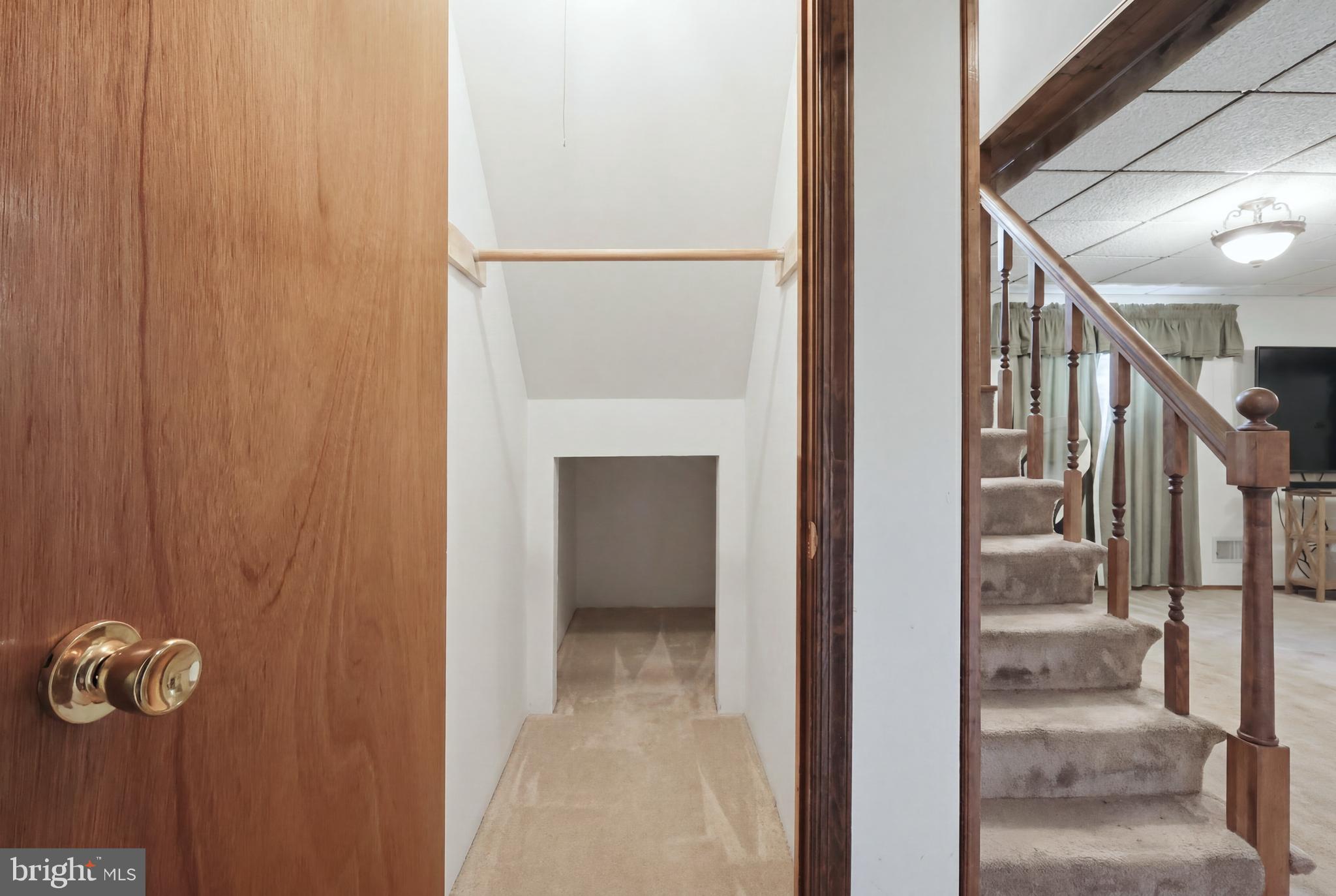 ROLL ACRES - Residential