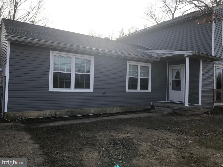 La Plata  Living !  Close to everything...  EASY  Walk or Bike to Park, Dining & Entertainment,  Shopping,  Library, Post Office, Town Hall, Court House, Hospital, Medical Services & more...Spacious Rooms! All Clean & Neutral Throughout!  Private Driveway, Fenced In Back Yard, Freshly Painted, New Flooring,  Washer,  Dryer , Dishwasher.