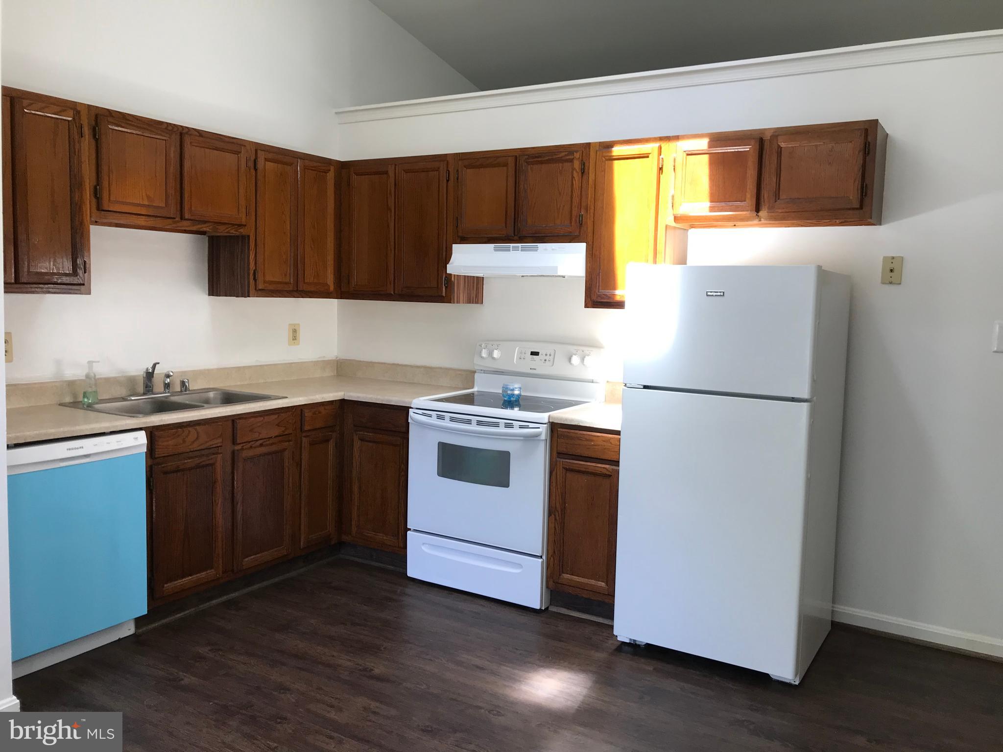 MAXWELLTON LA PLATA - Residential Lease